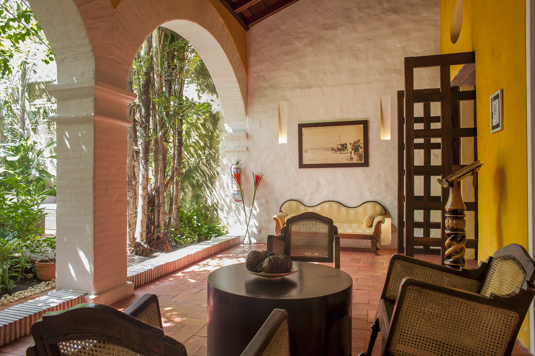 Spectacular Colonial House 7 bedrooms Old City Houses for Rent in