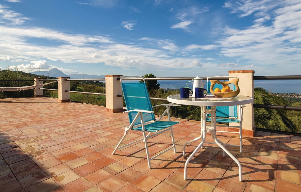 cefalù   Great panoramic nest