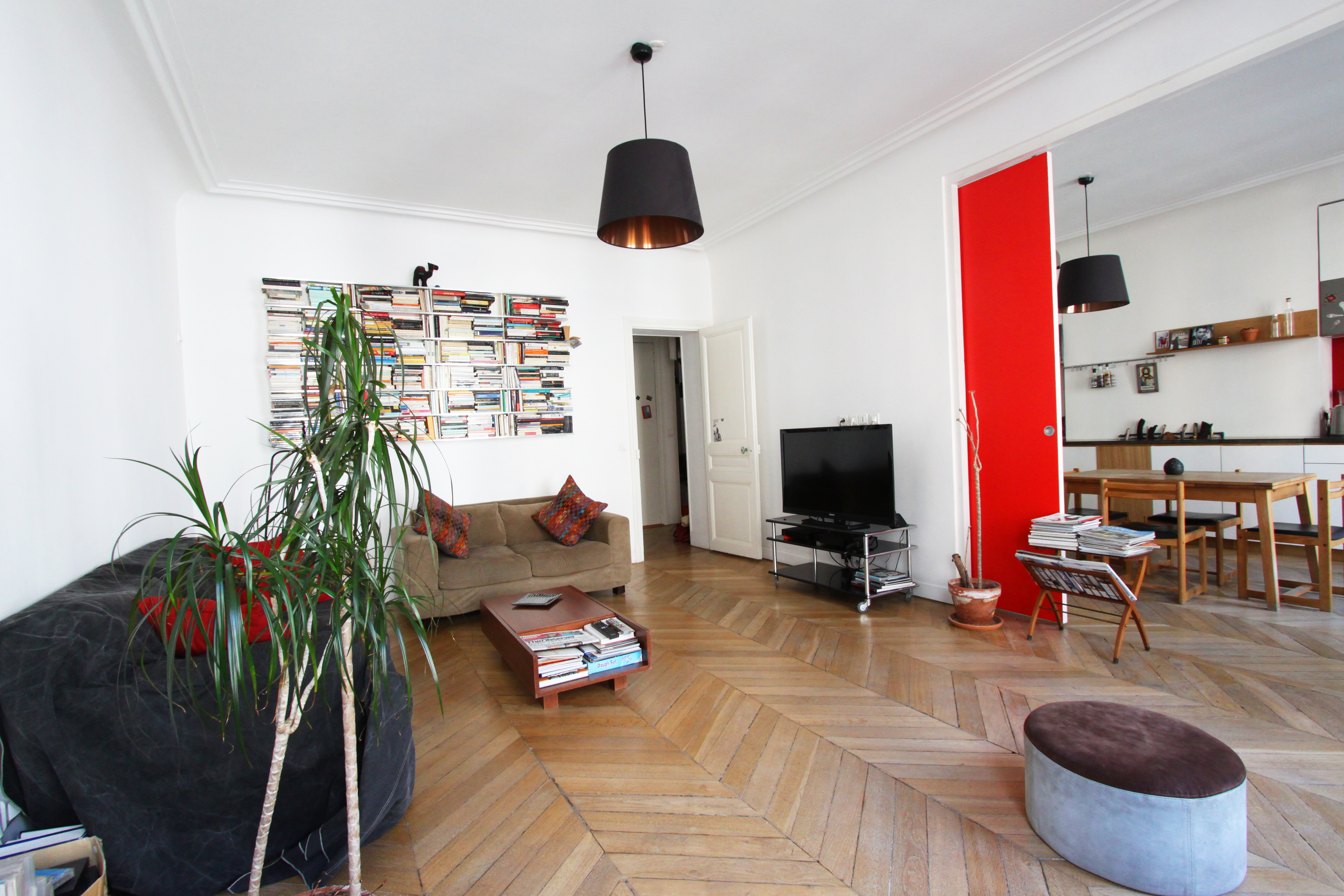Spacious apartment in central Paris in Entrepôt, Paris