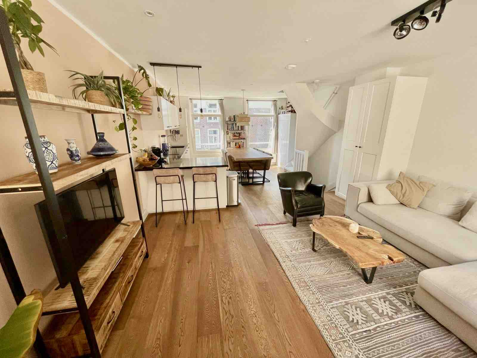 Lovely two-level apartment, in the Old Pijp area — Amsterdam stay