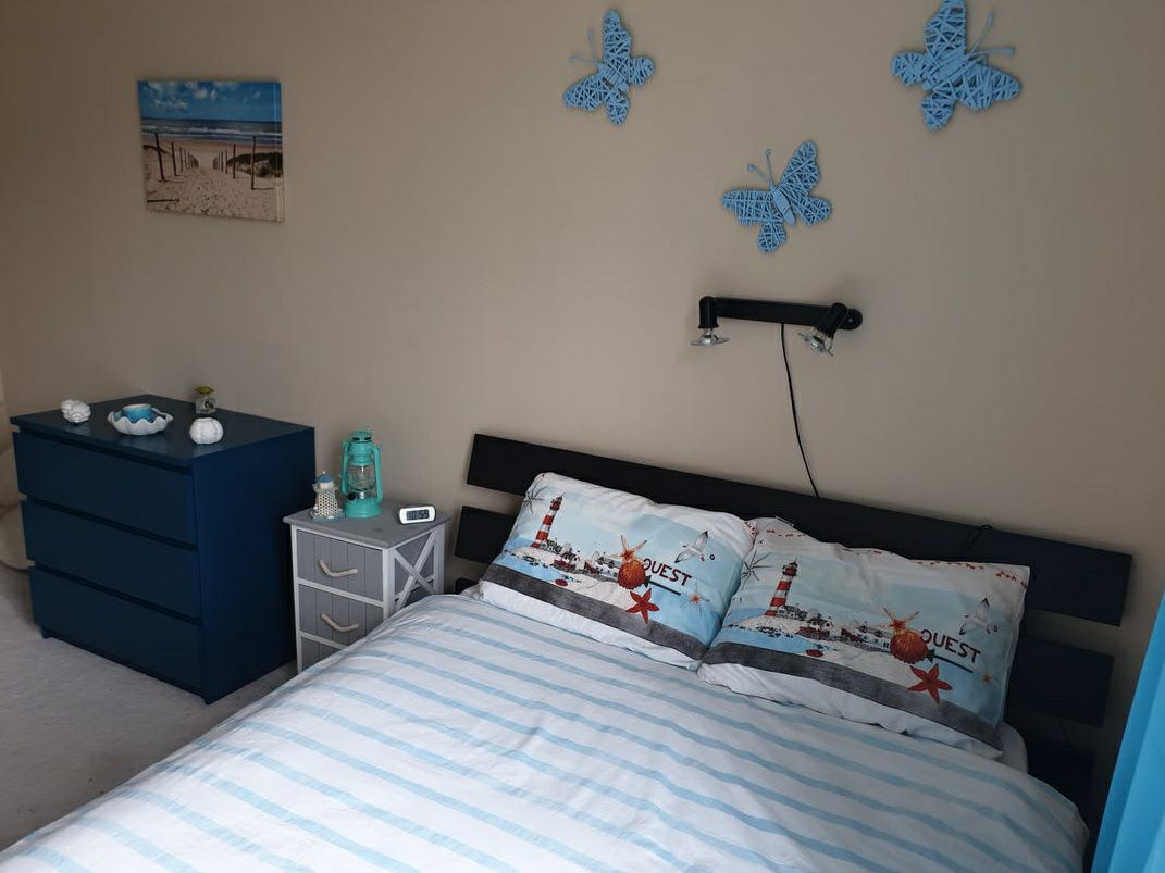 Cosy & tidy room with desk in a quiet house — Rotterdam stay