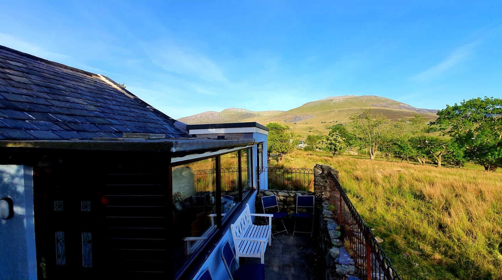 Traditional Snowdonia cottage spectacular views Cottages for Rent
