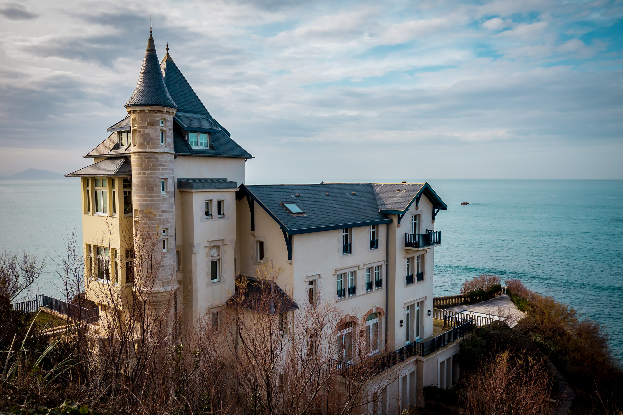 La Surfeuse Des Halles Coeur De Biarritz Apartments For Rent In Biarritz Nouvelle Aquitaine France