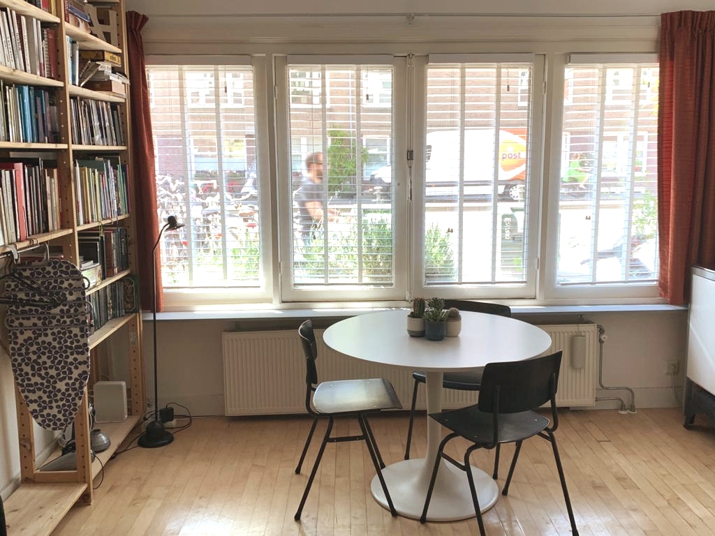 100% Legal studio w. kitchen/shower/WC in Bos en Lommer, Amsterdam