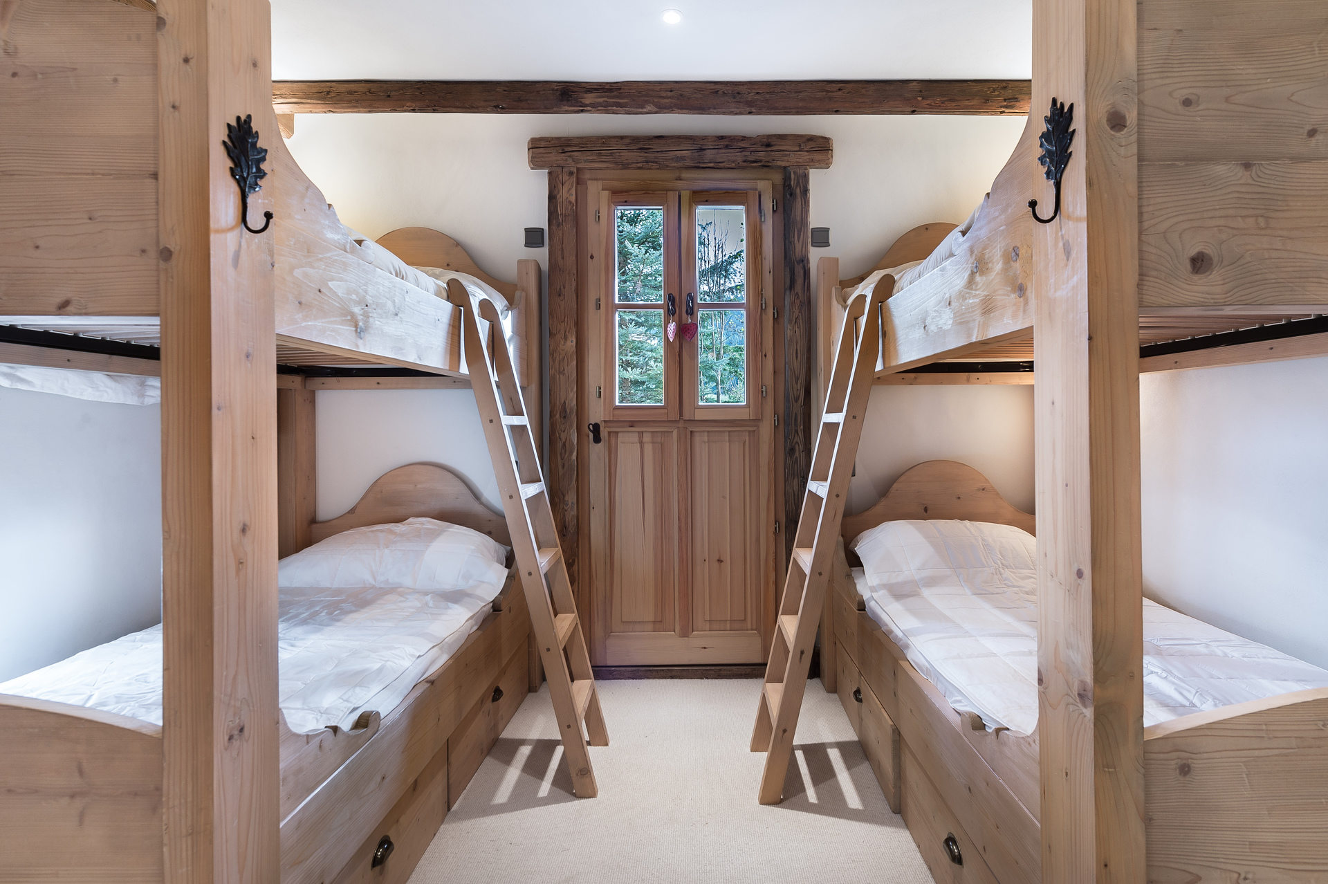 L Ours Polaire Megeve Chalets For Rent In Demi Quartier Auvergne Rhone Alpes France