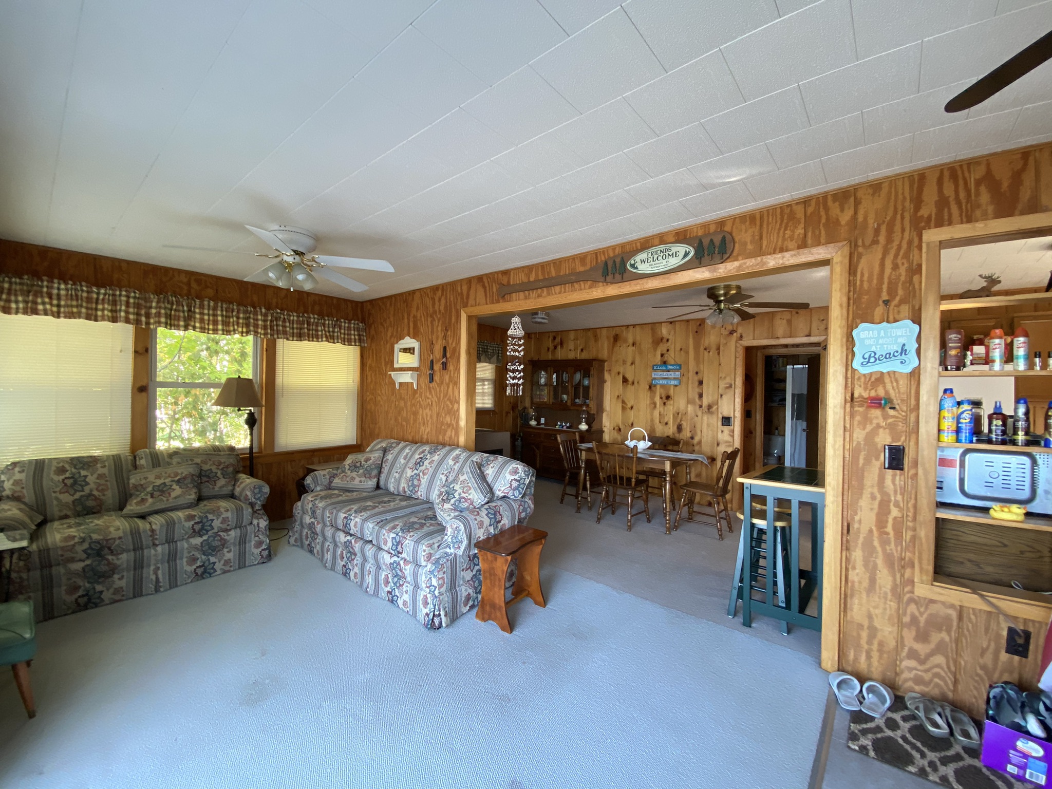 Cozy Cottage on Portage Lake, great for sledders Cottages for Rent in