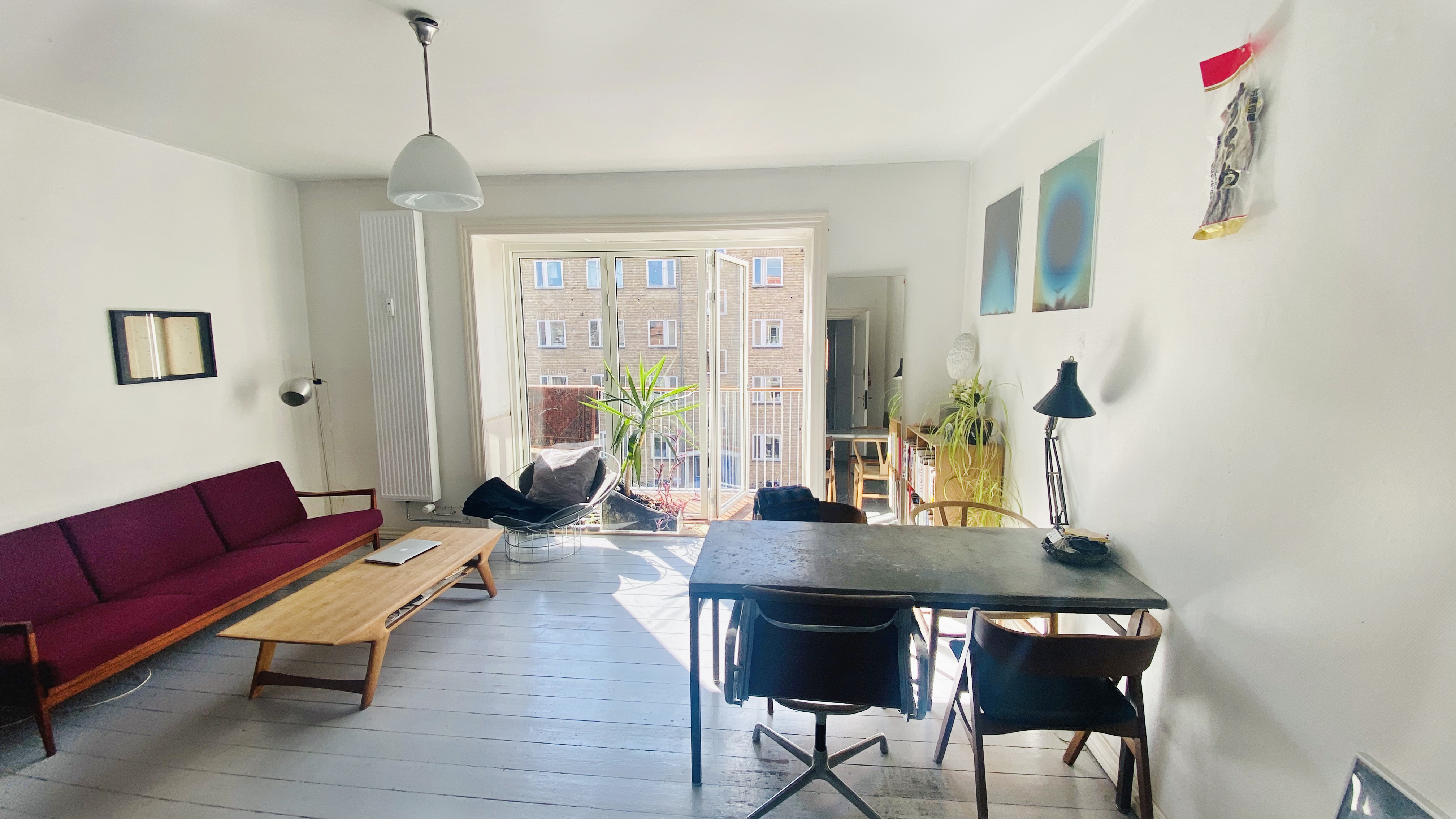 Artsy apartment just between downtown & the beach in Amager st, Copenhagen