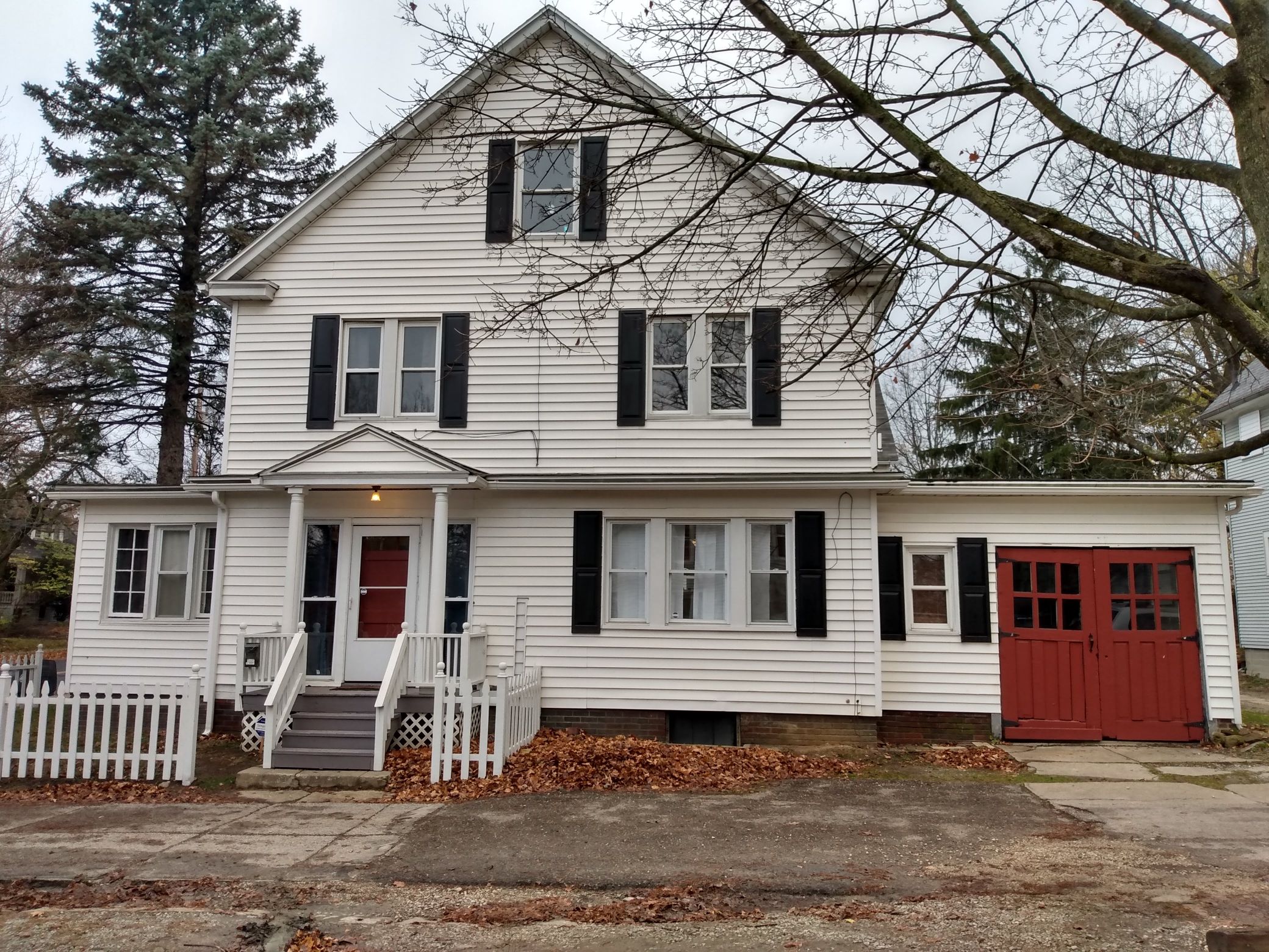 Private third floor room in hip Akron neighborhood Houses for Rent in