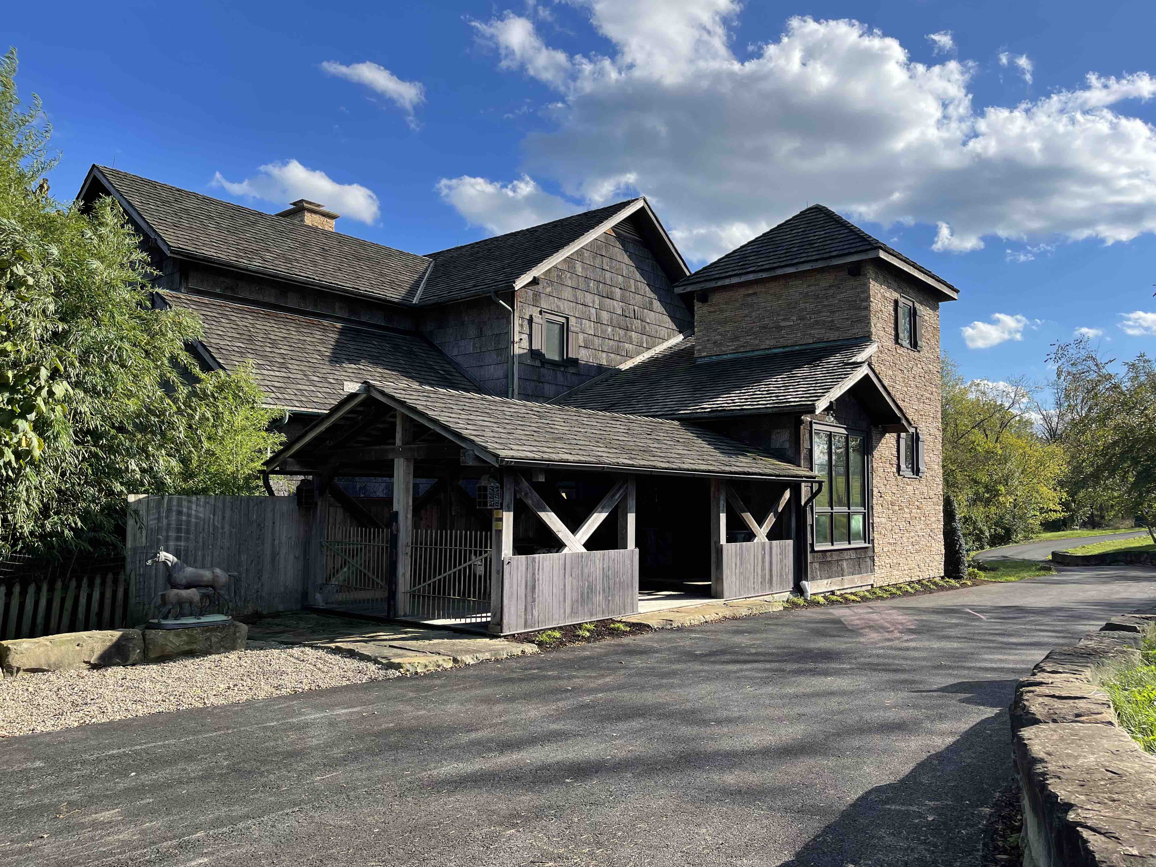 Hill ‘n’ Dale Kentucky Horse Farm at Xalapa Farm stays for Rent in