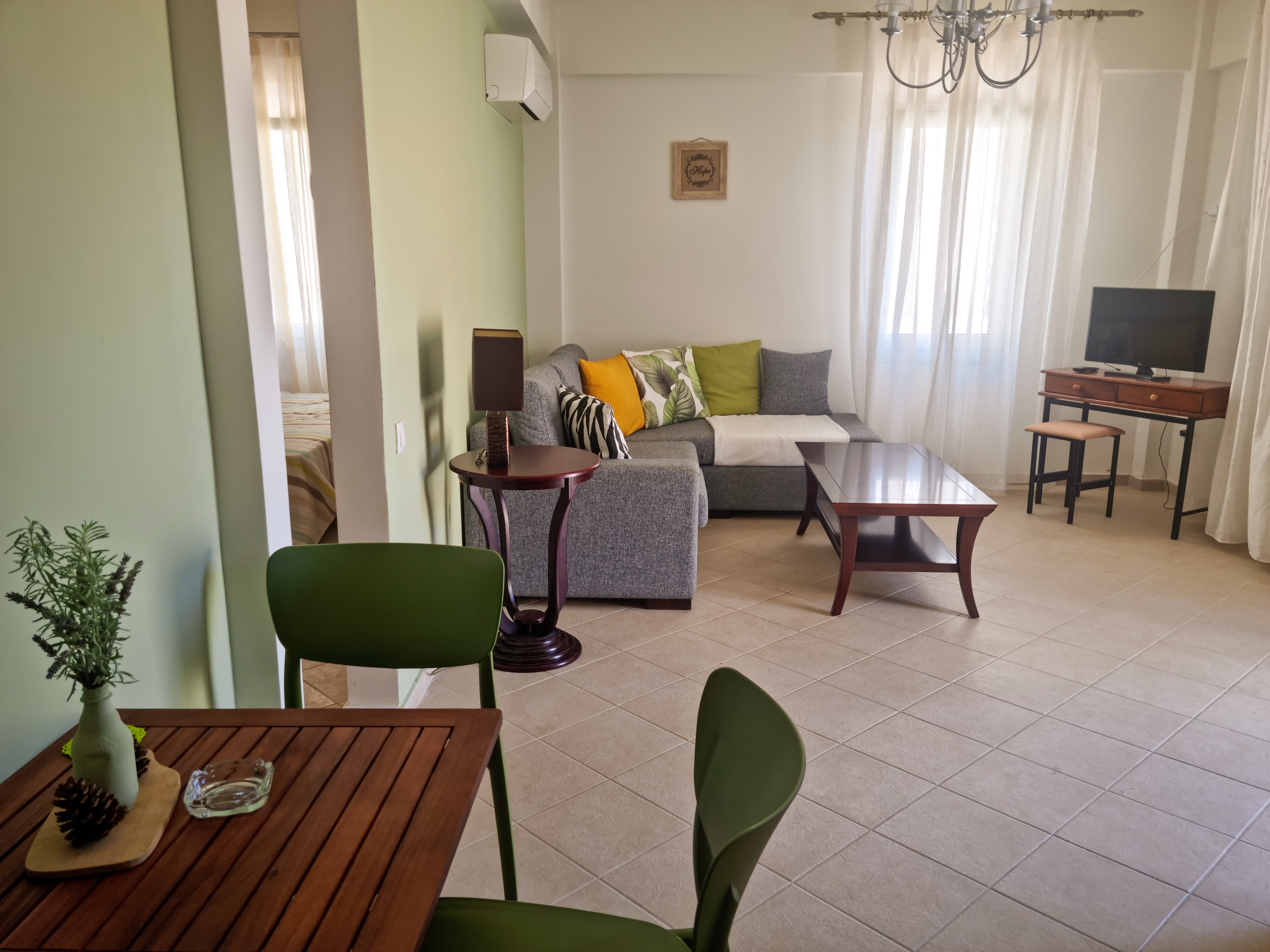 Perakis Maisonette