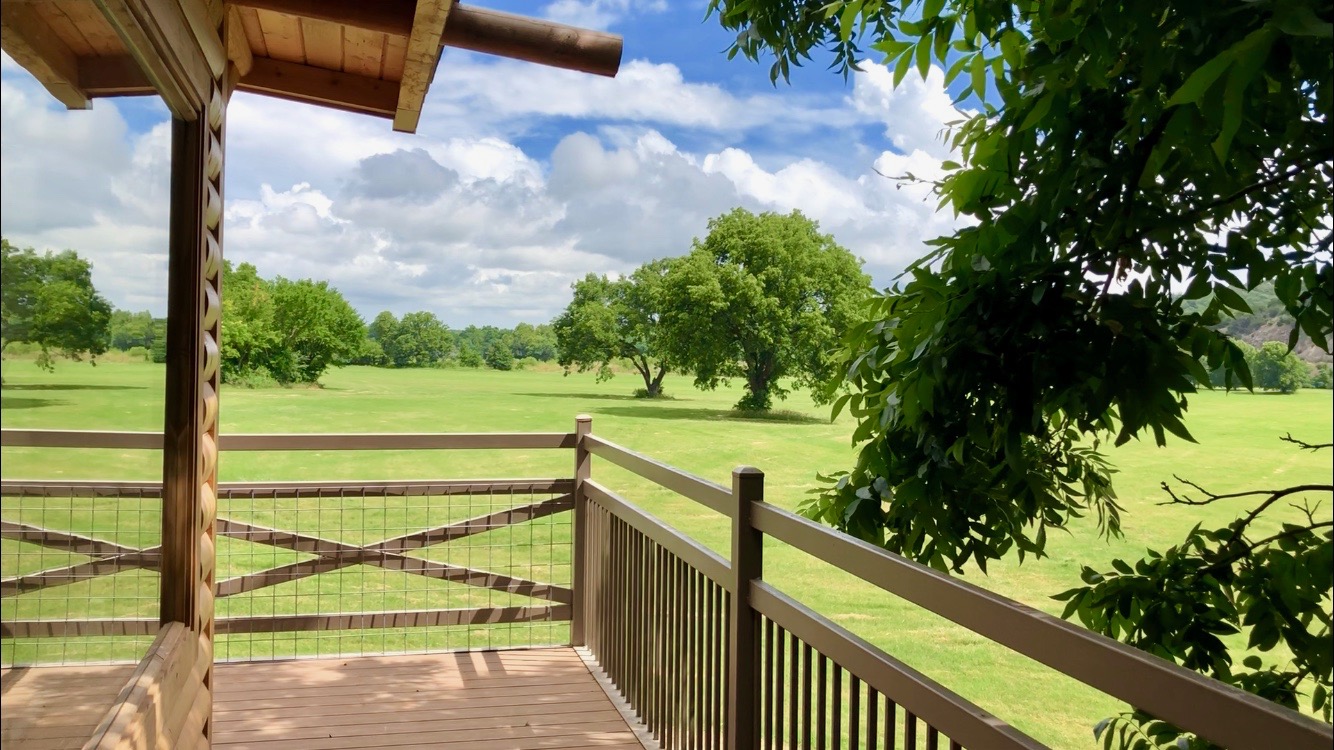 Bird's Nest Tree HouseMinutes from Turner Falls! Cabins for Rent in