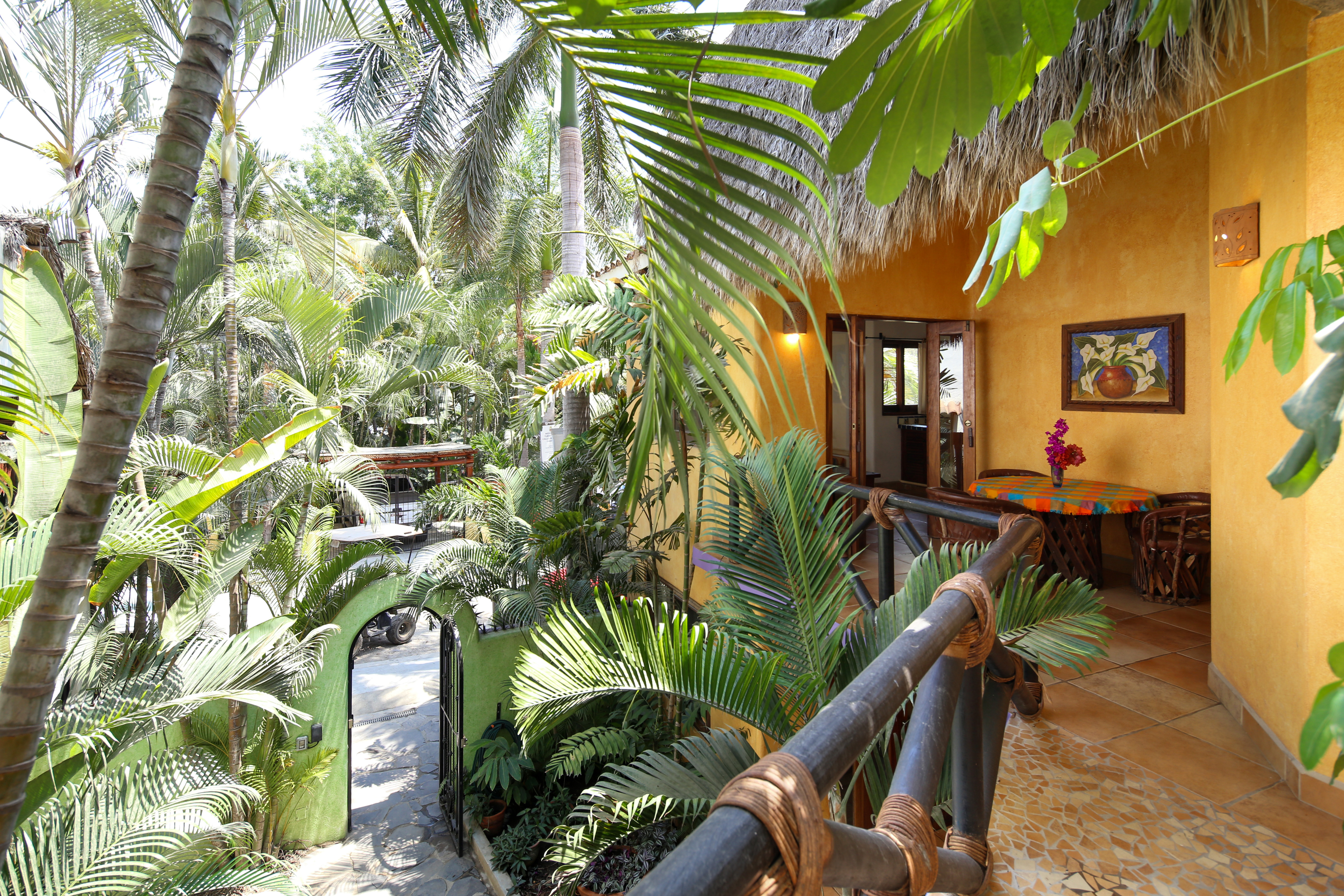 Villas del Rio: nice apt. downtown, 1blk to beach