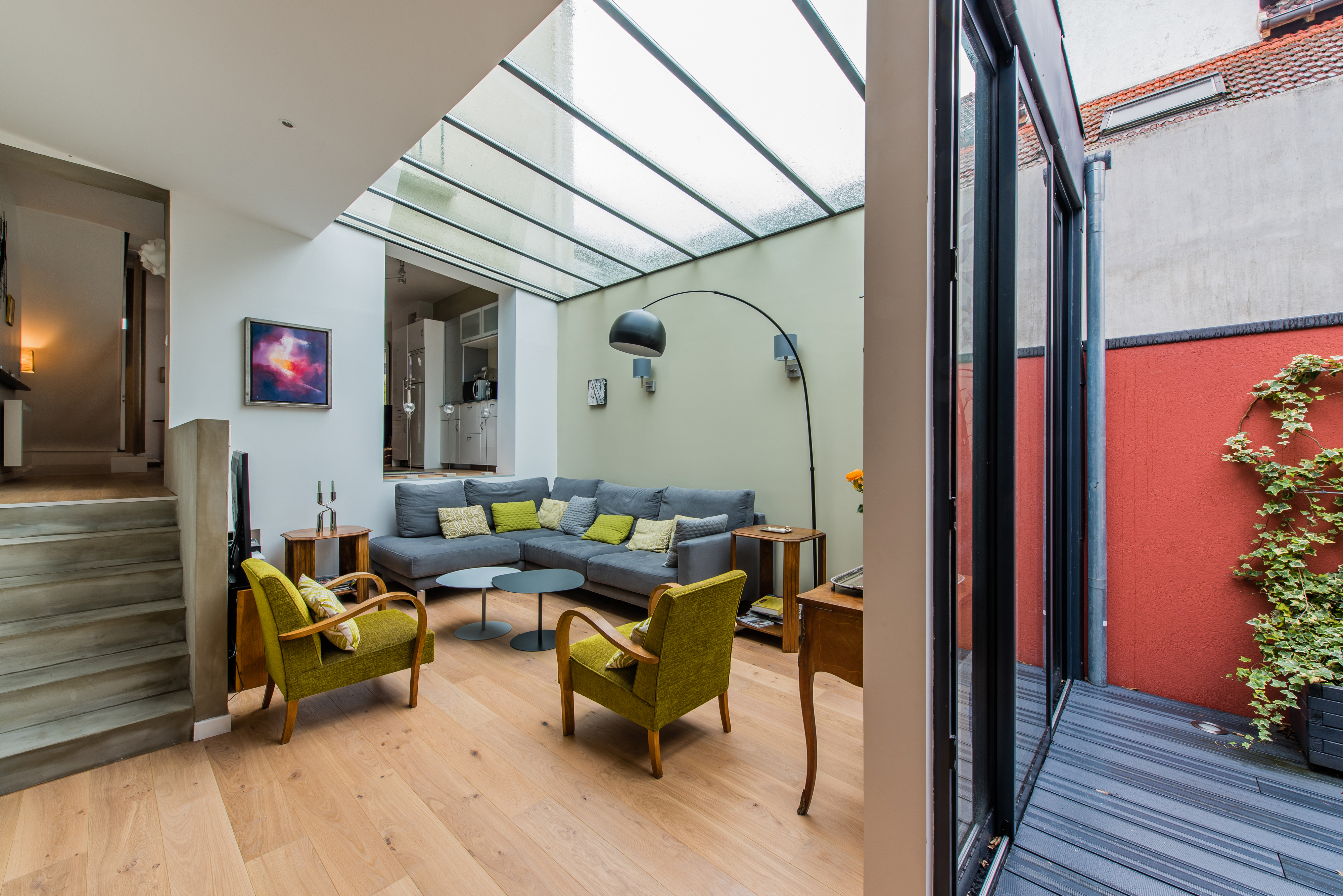 House, quiet, close to La Défense and Paris.