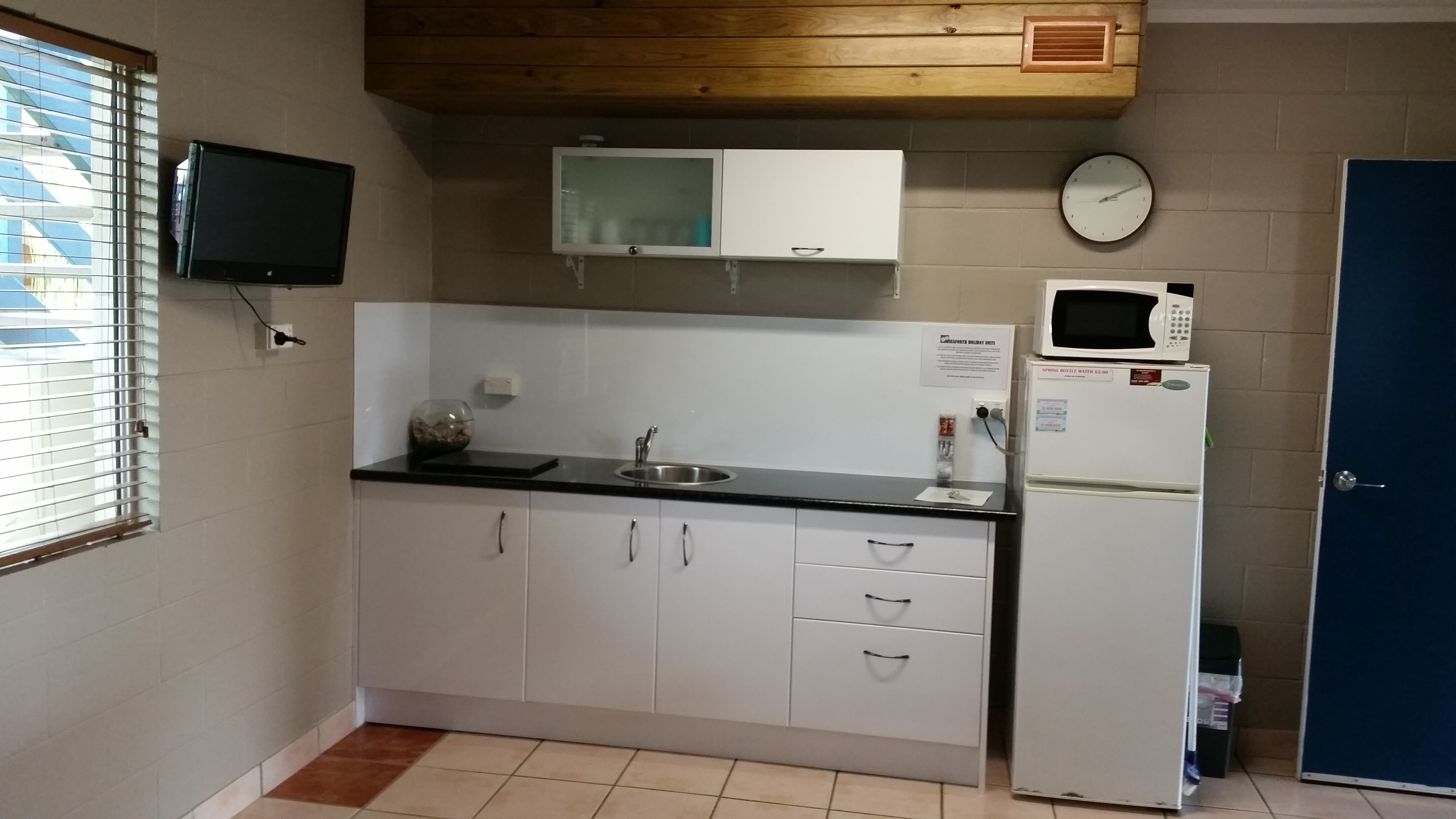 Seaforth Holiday Units Small Studio. Serviced apartments for Rent in