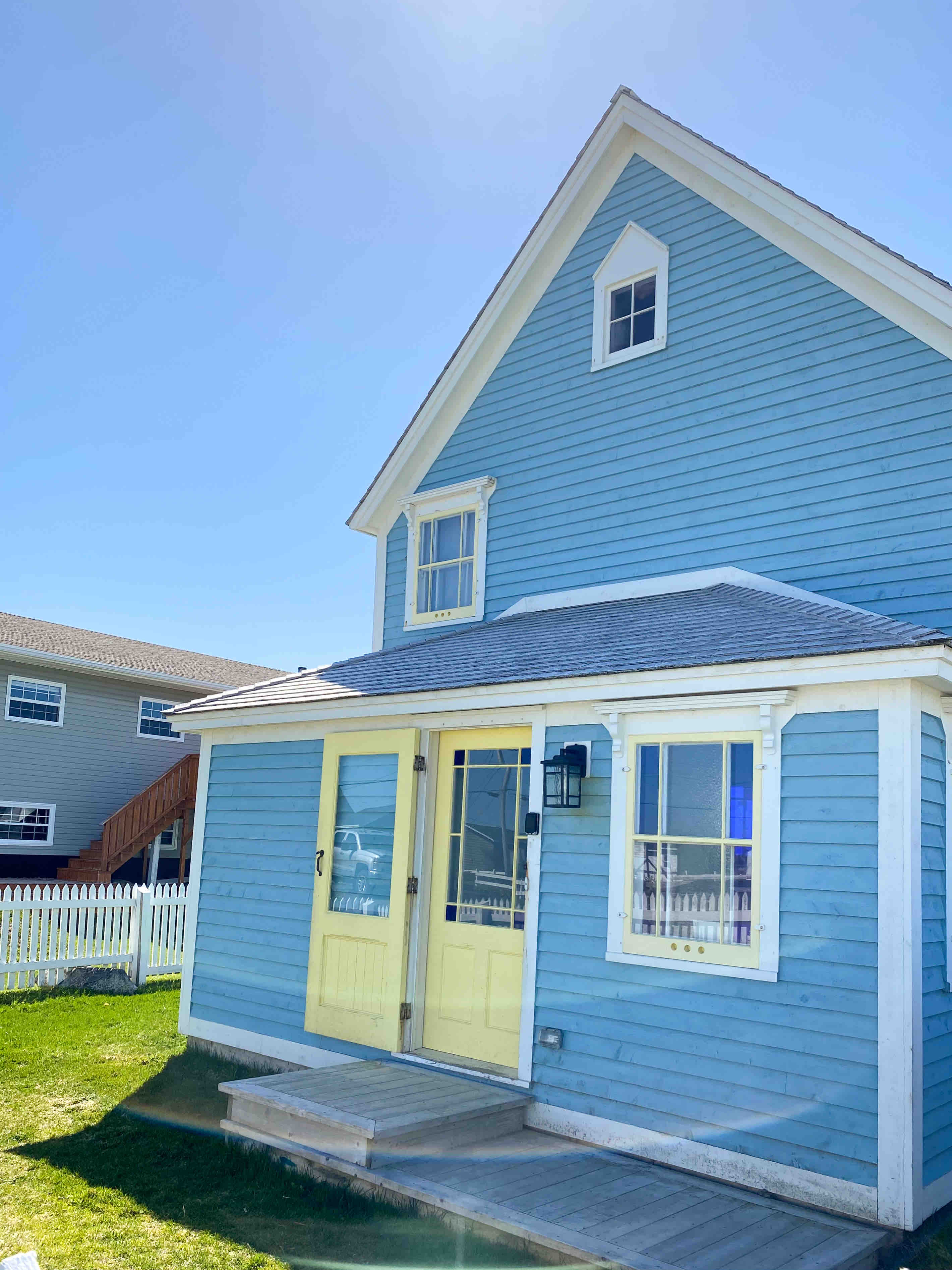 Cozy Seaside Cottage in the Heart of Bonavista Cottages for Rent in