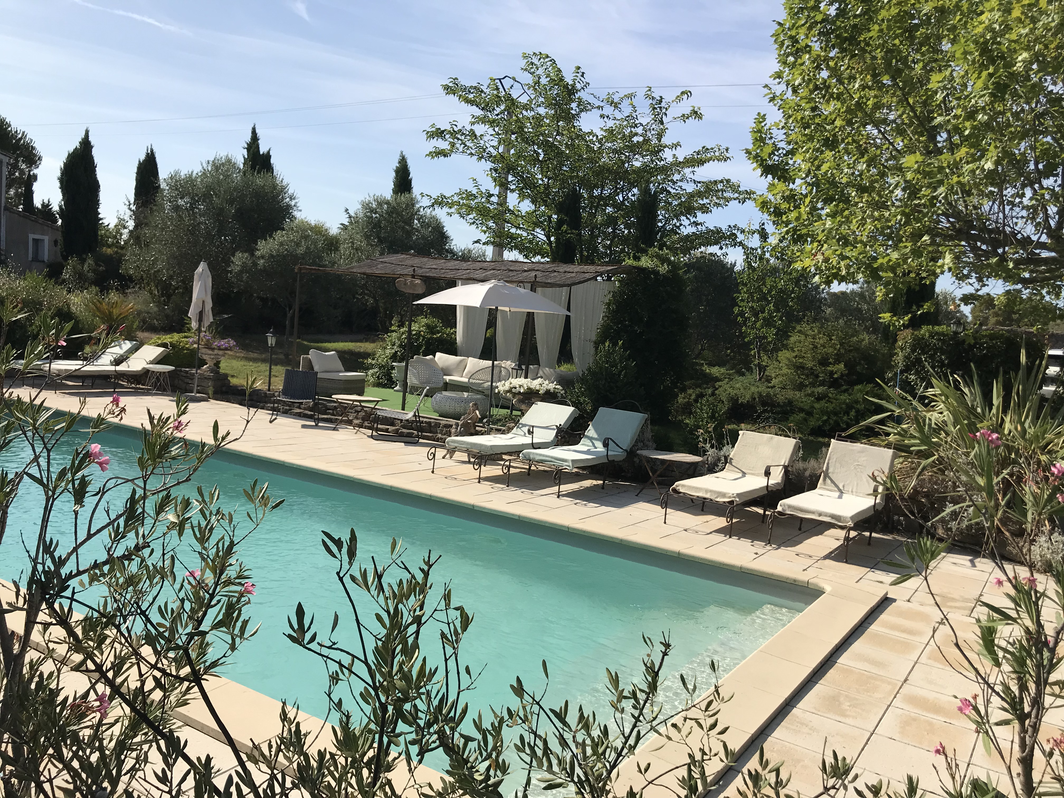 CHARMING COTTAGE AT the FOOT OF VENTOUX and LUBERON