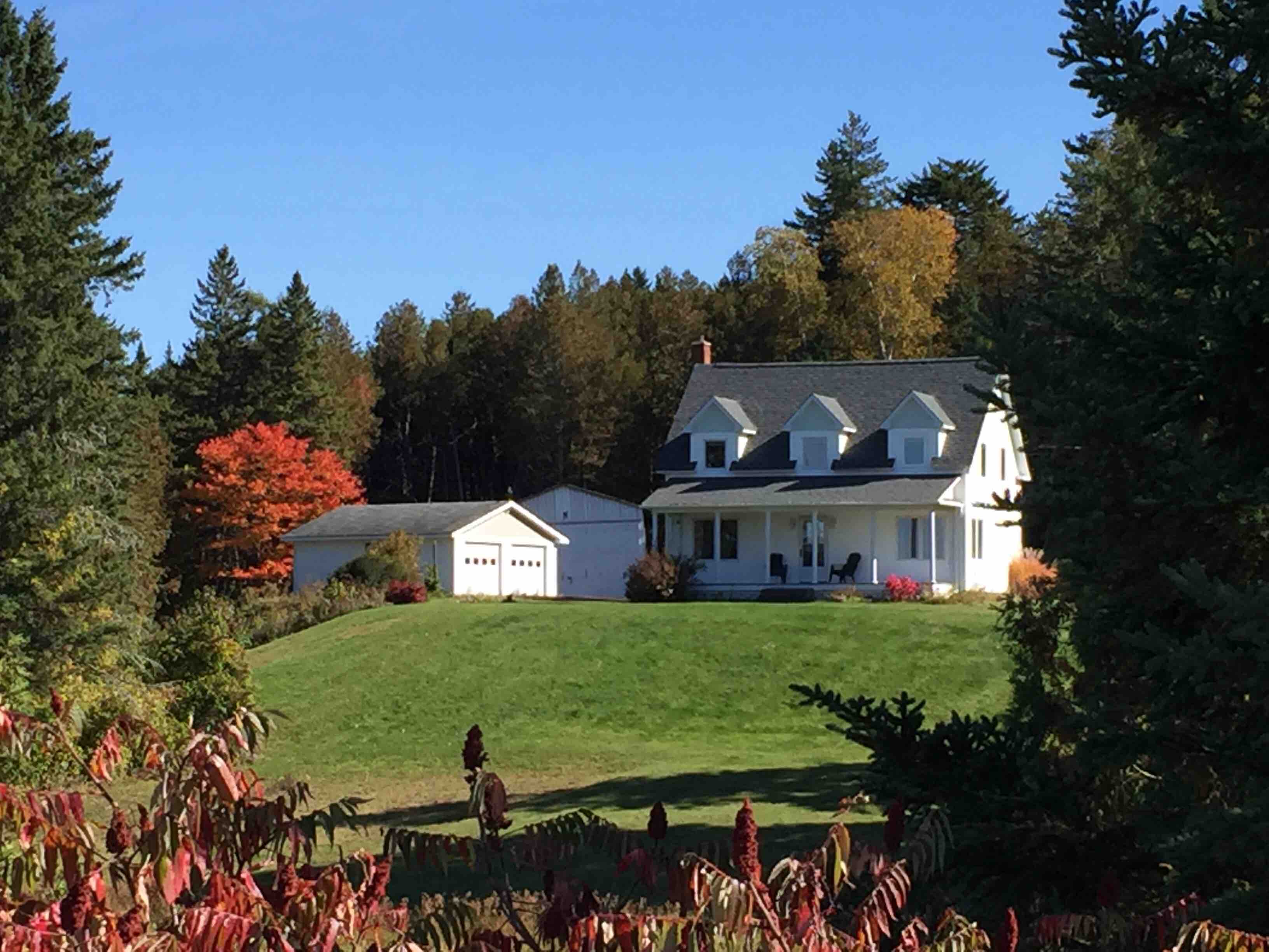 Clark Getaway! Houses for Rent in Kingsclear, New Brunswick, Canada
