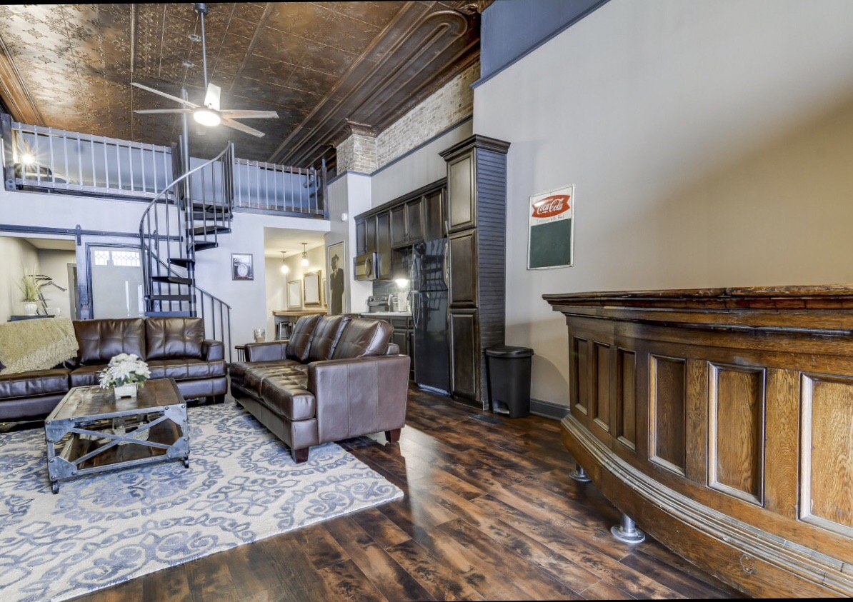 Lincoln’s LoftSpeakeasy Loft Downtown Lincoln,IL Lofts for Rent in