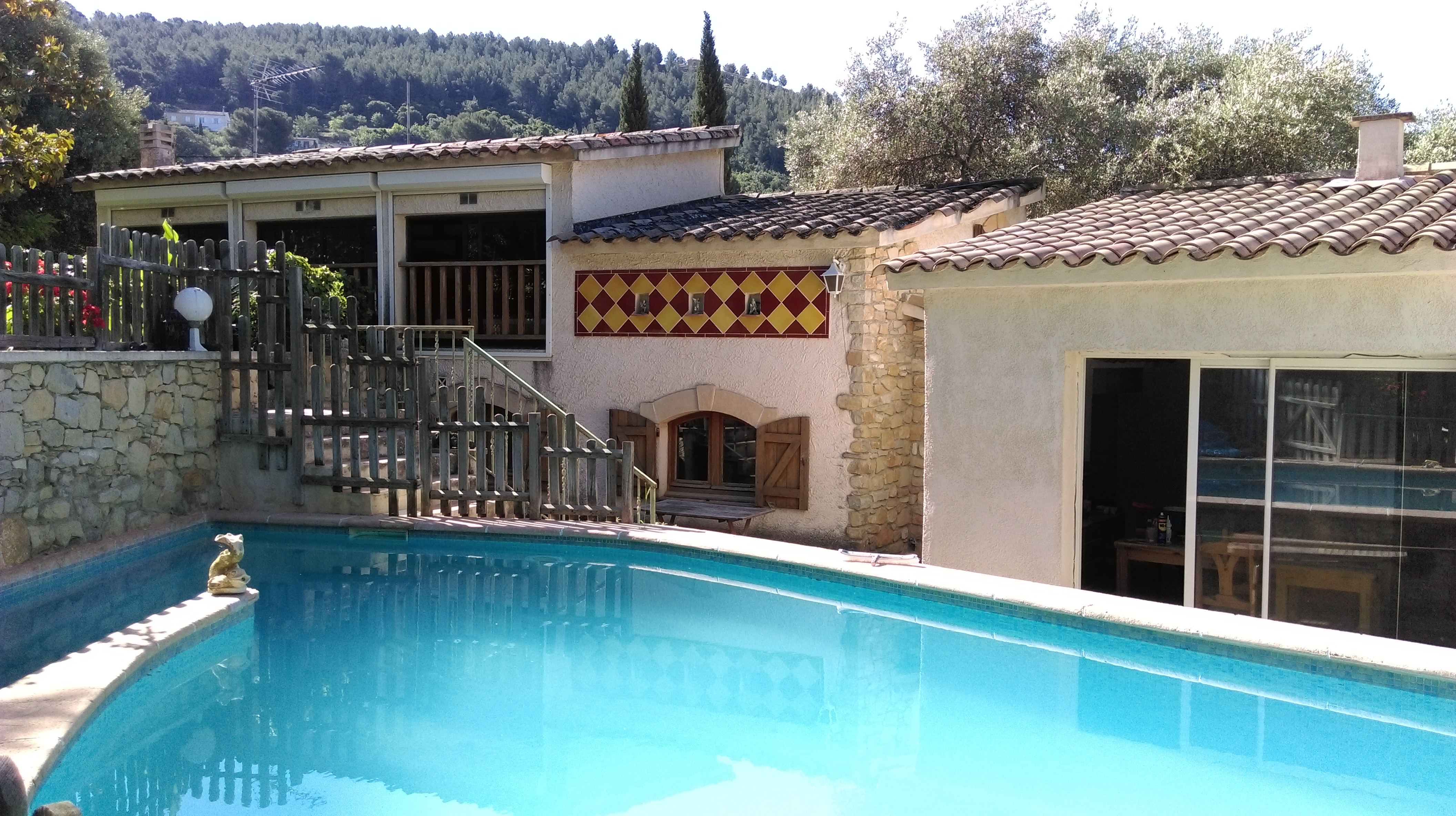 Nice Provencal house with pool