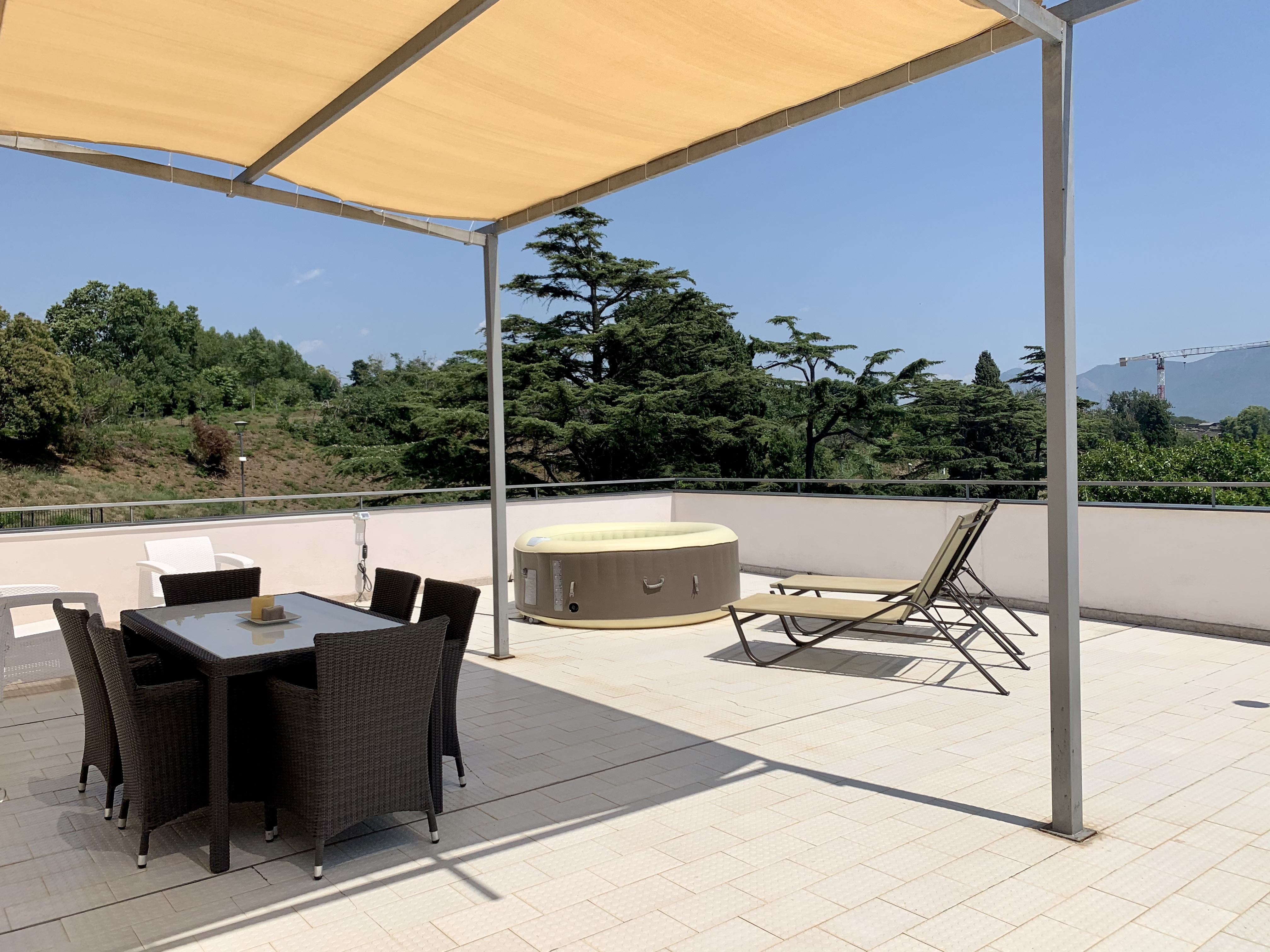 Pompeii, Large villa apartment facing the ruins