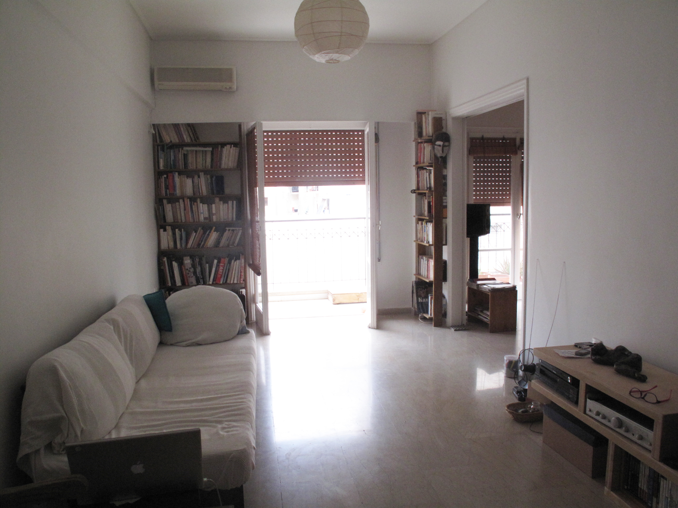 Central sunny 50 sqm, calm street, metro in 5' in ΑΜΠΕΛΟΚΗΠΟΙ, Athens