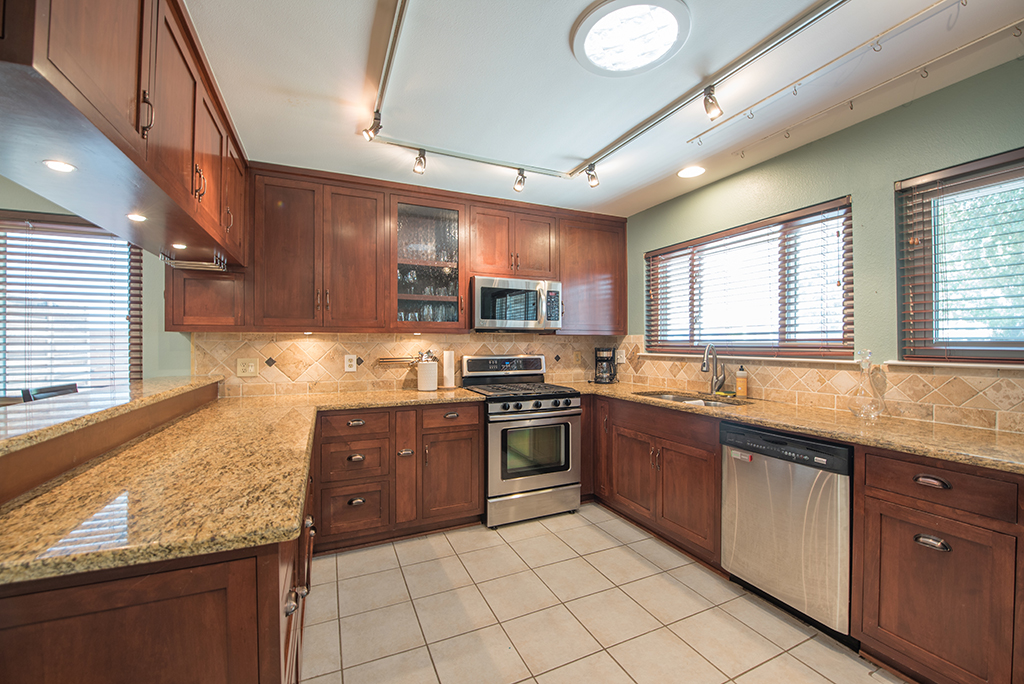Remodeled House in Domain Area in 78727, Austin