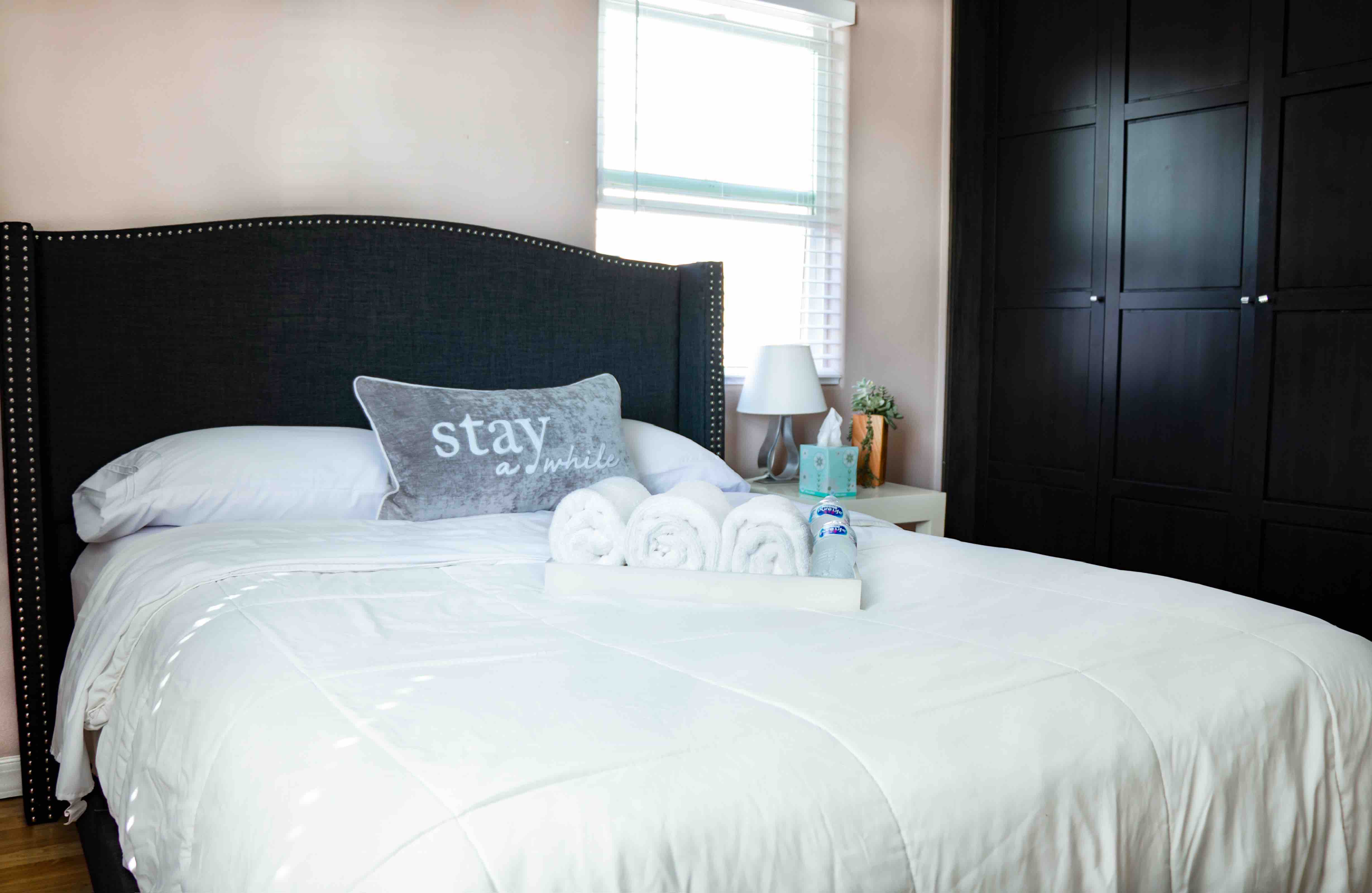 Charming Bedroom Close to Manhattan Beach and LAX