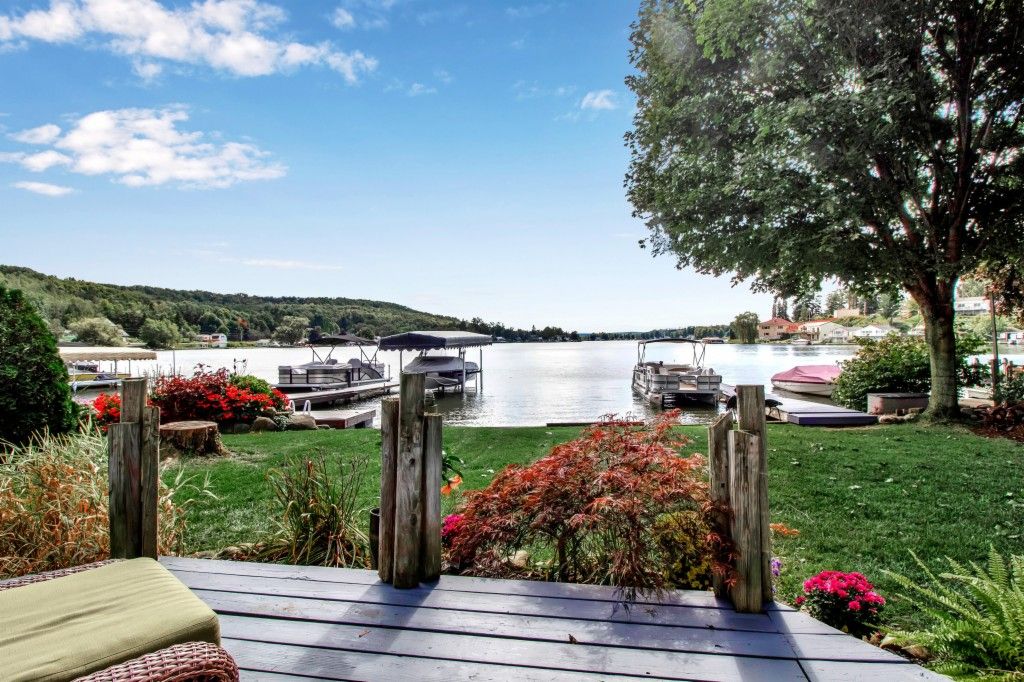 Yearround Waterfront Cottage on Lime Lake, NY Cottages for Rent in