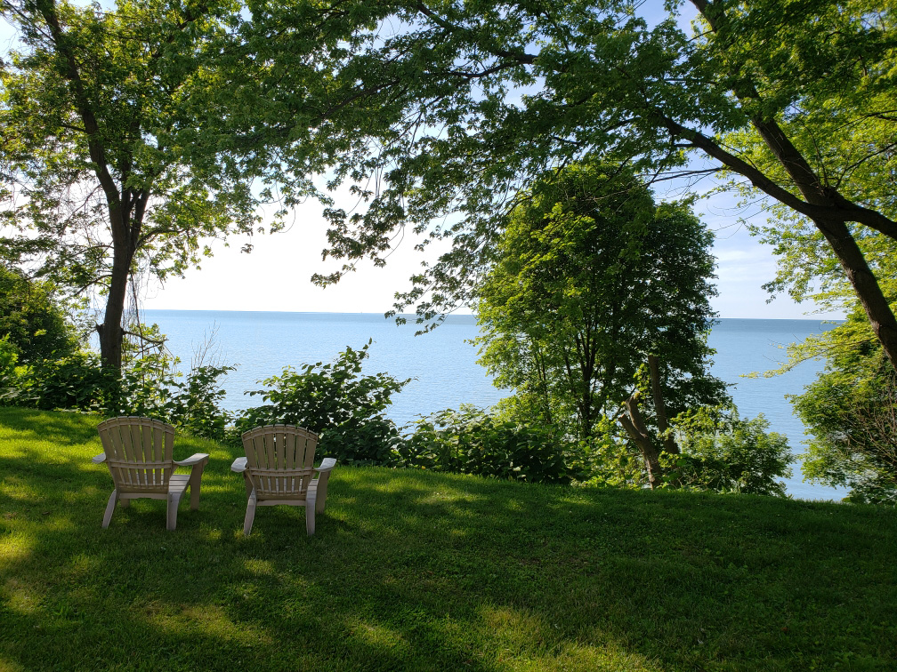 Charming Cottage Overlooking Lake Erie Cottages for Rent in Conneaut, Ohio, United States Charming Cottage Overlooking Lake Erie Cottages for Rent in Conneaut, Ohio, United States