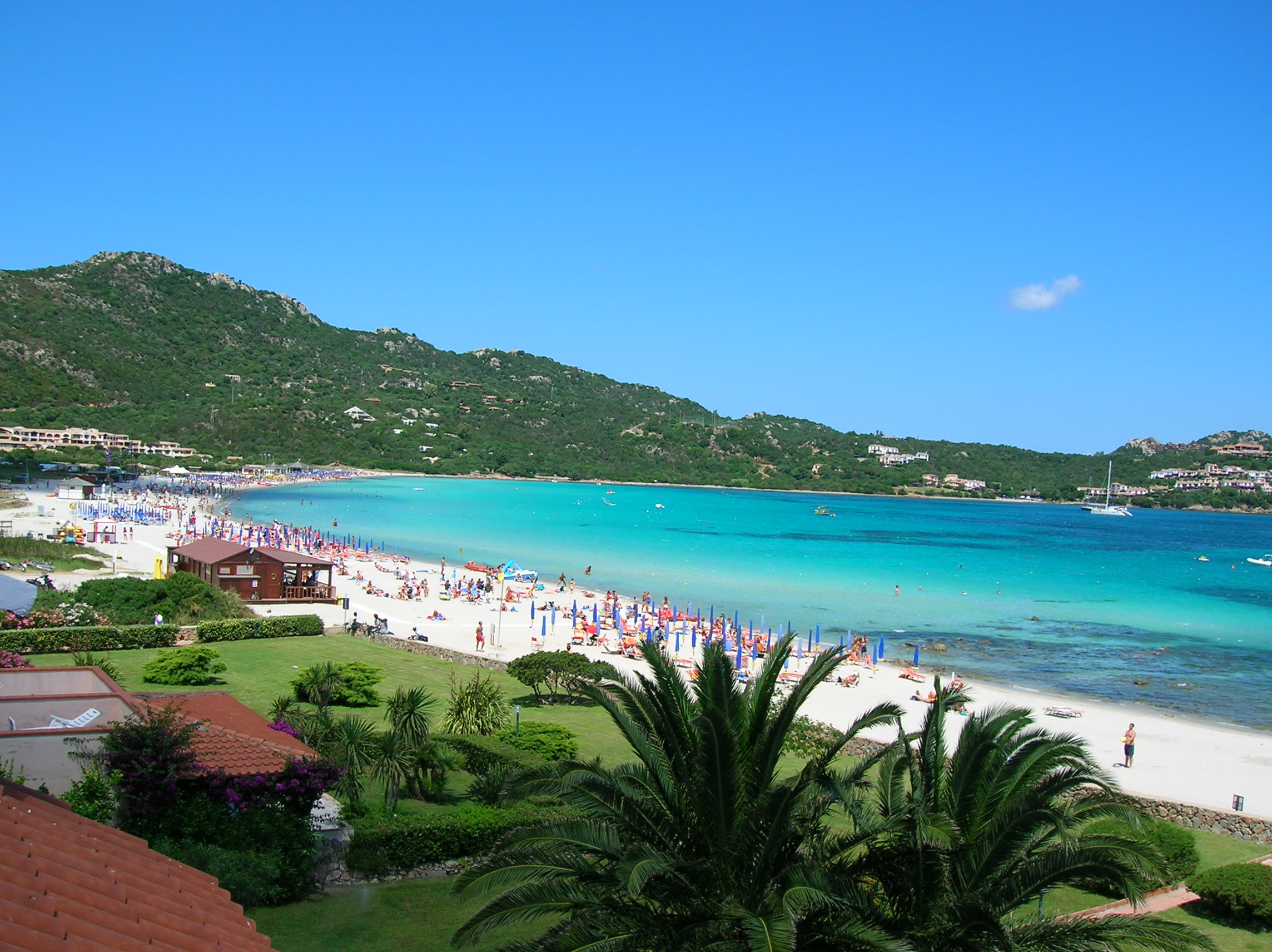 Apartment 300m from sea