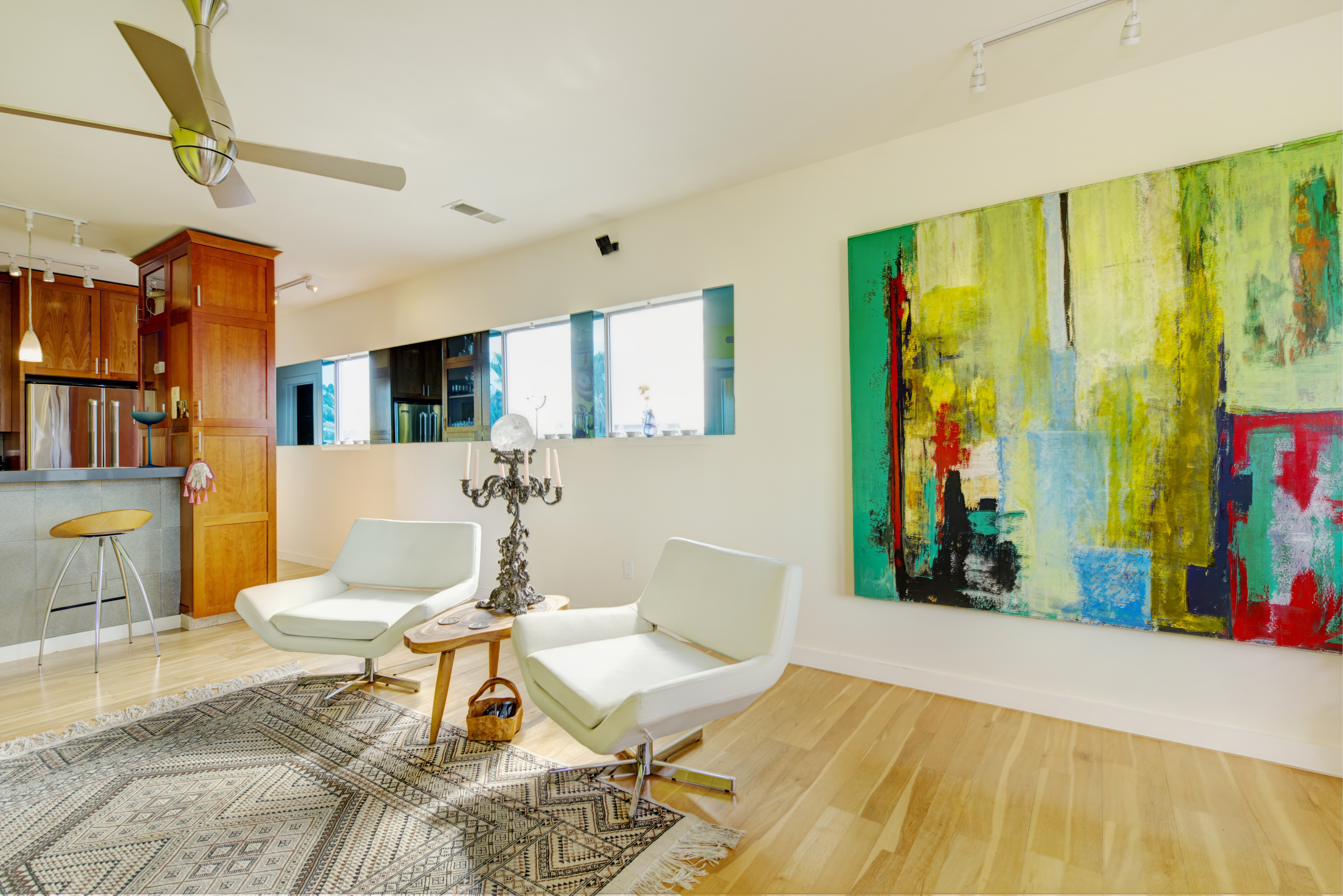 Petite room in a Vegan Mission Penthouse