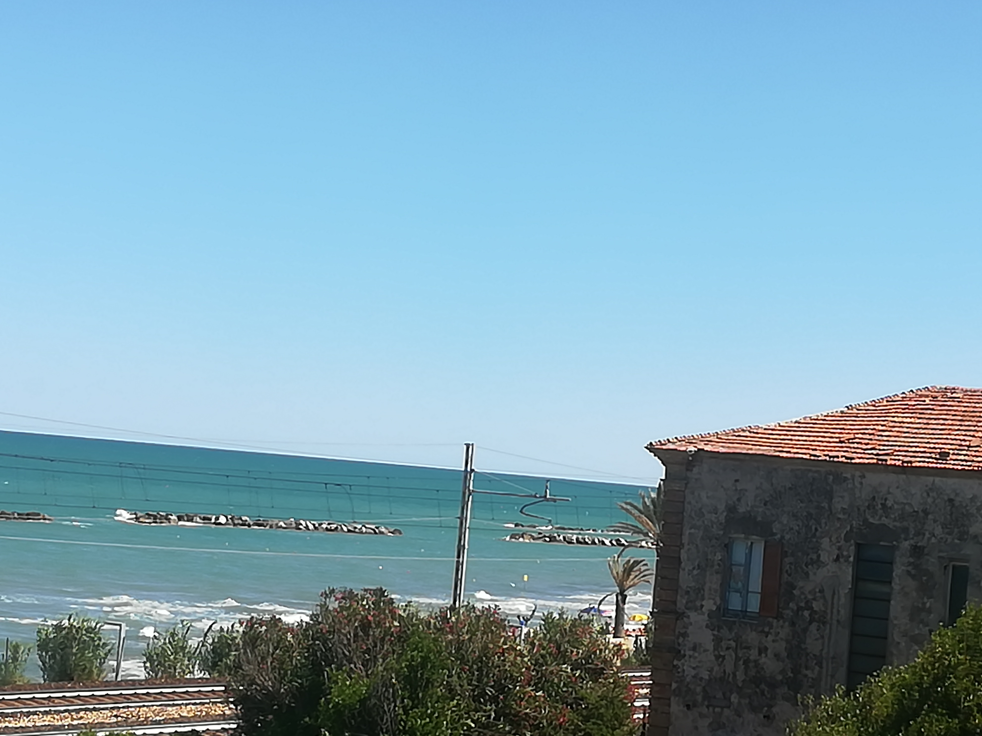 The sea and the hill to embrace your relaxation