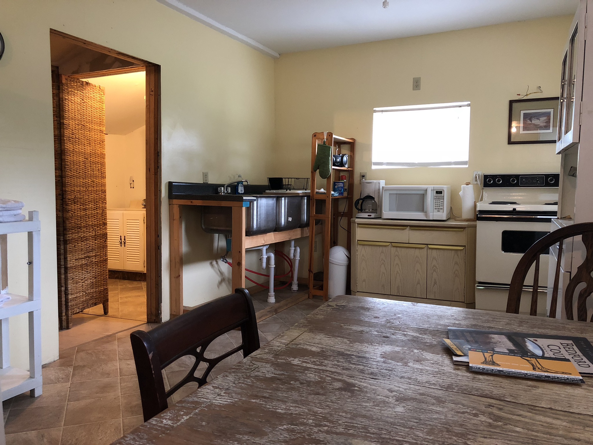 Horns Cabins Little White Cabin by the river. Cabins for Rent in