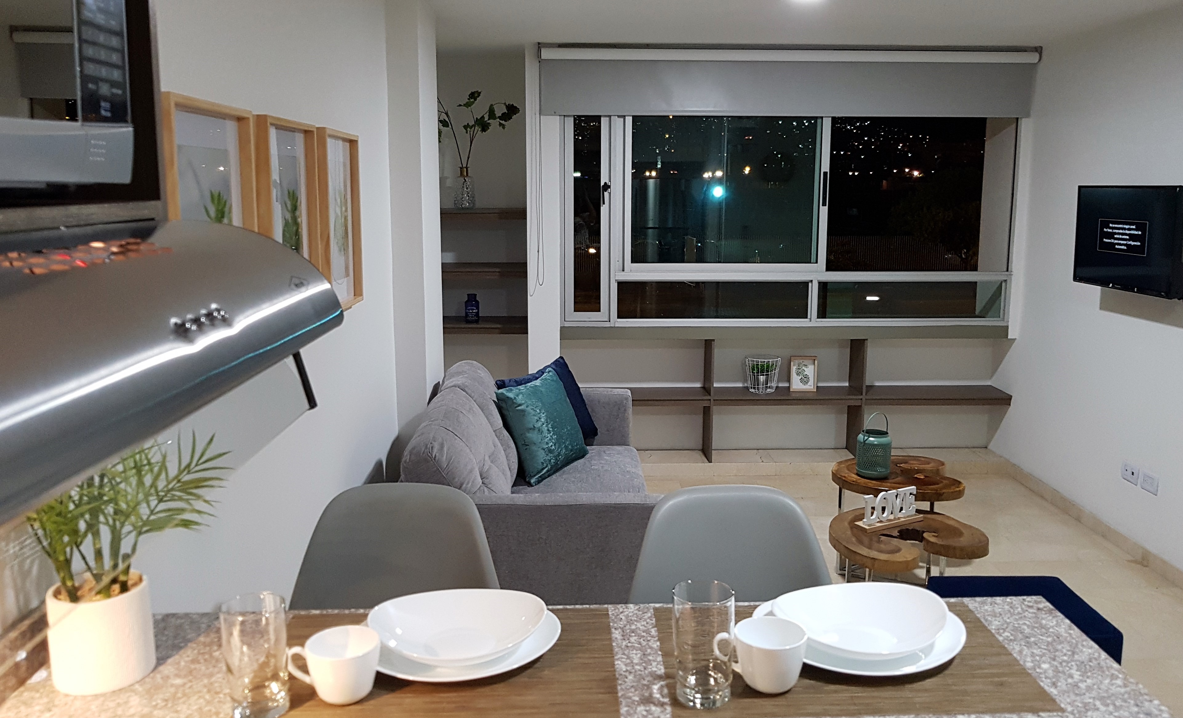 Apartaestudio en Cali, hermoso e iluminado 304 Apartamentos en