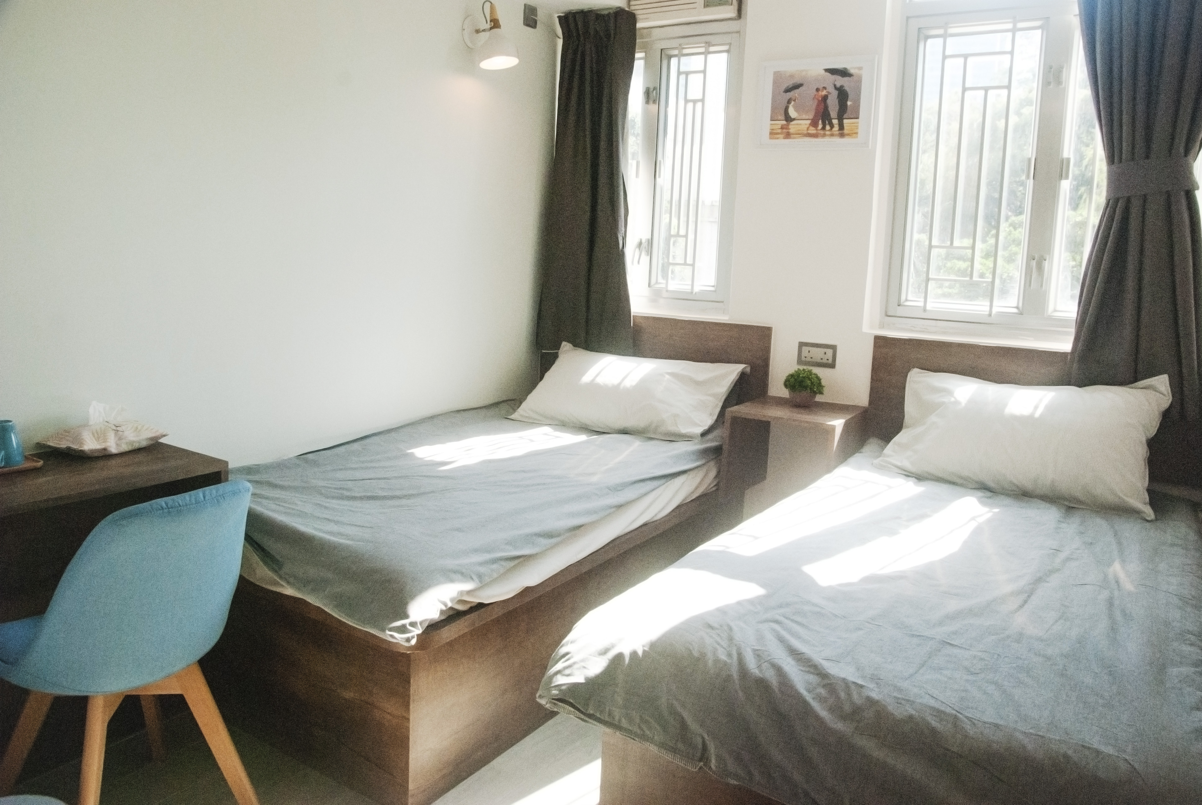 Bright Twin Bed Room with Private Bathroom @TST