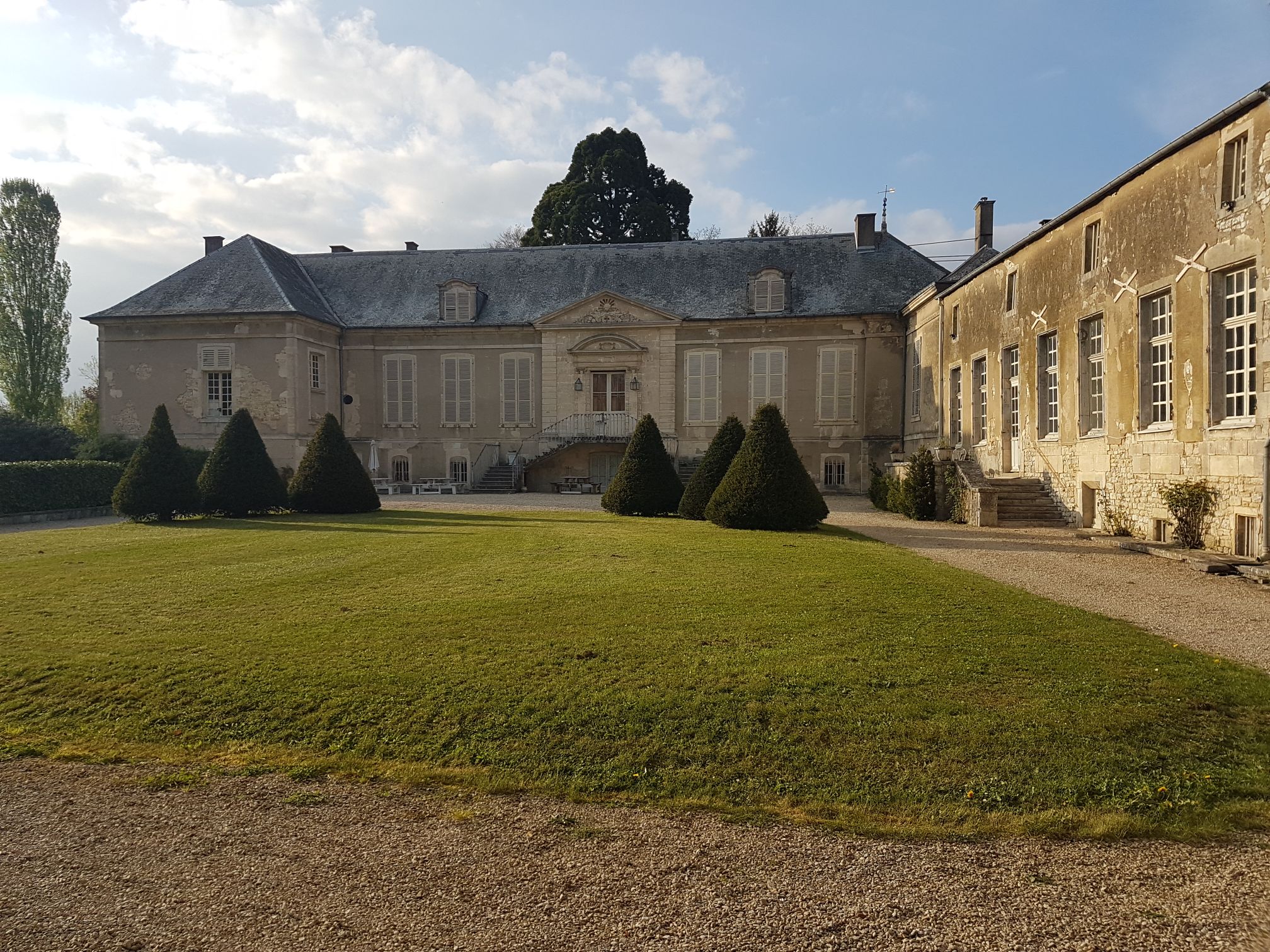 Magnifique Chateau En Champagne For Many Quests Chateaux A Louer A Poissons Champagne Ardenne France Magnifique Chateau En Champagne For Many Quests Chateaux A Louer A Poissons Champagne Ardenne France
