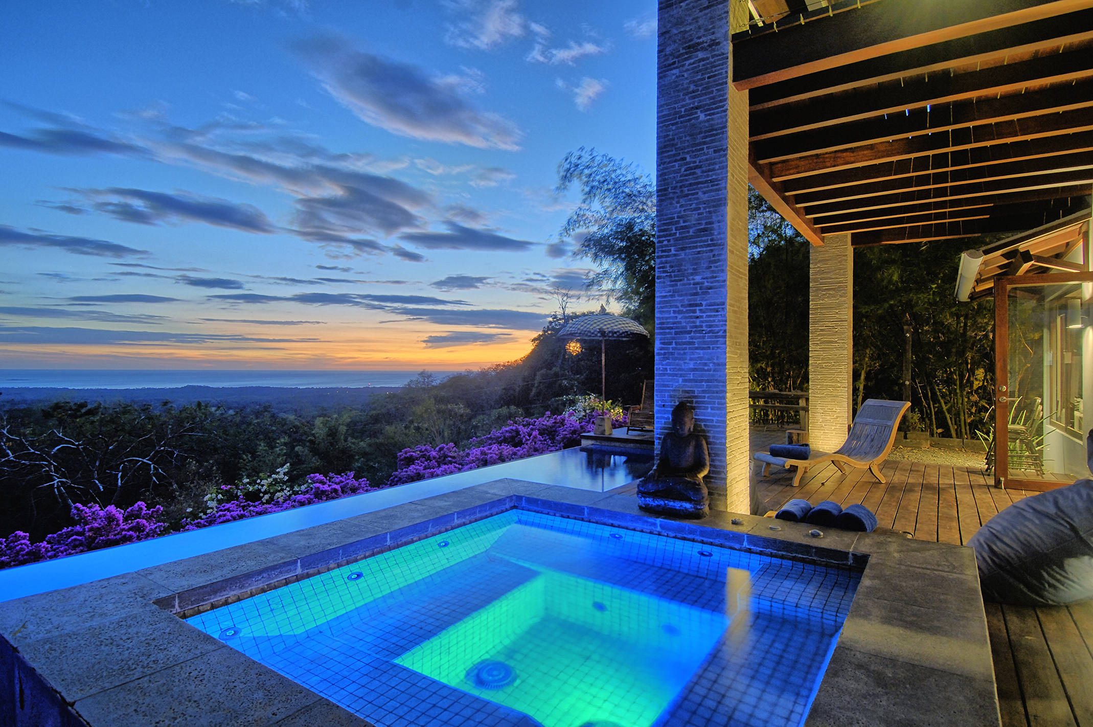 Casa Blue Prime Views Of Tamarindo And Forest Villas For Rent In Tamarindo Guanacaste Costa Rica