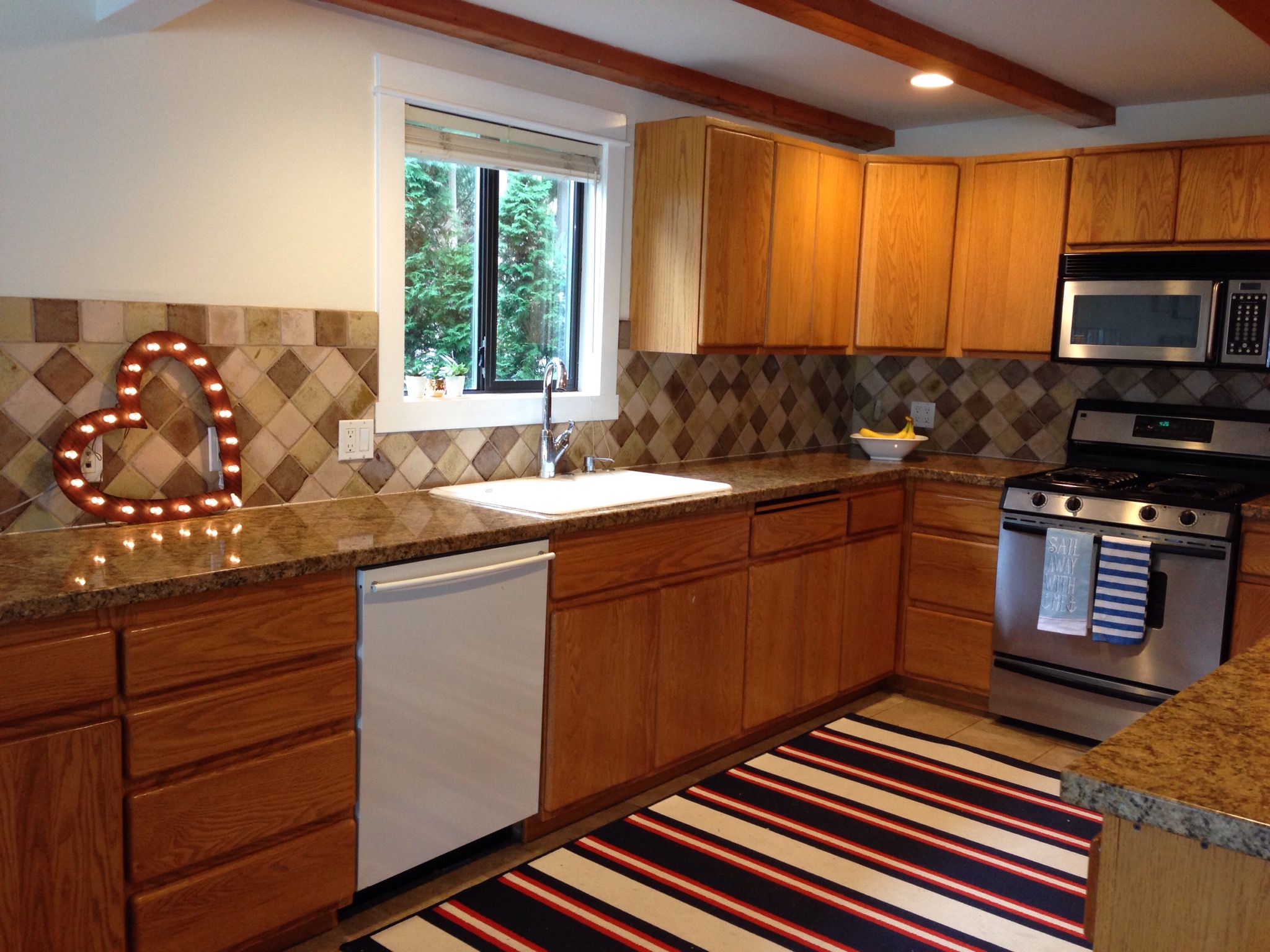 Lake Family Home Houses for Rent in Bellingham, Washington