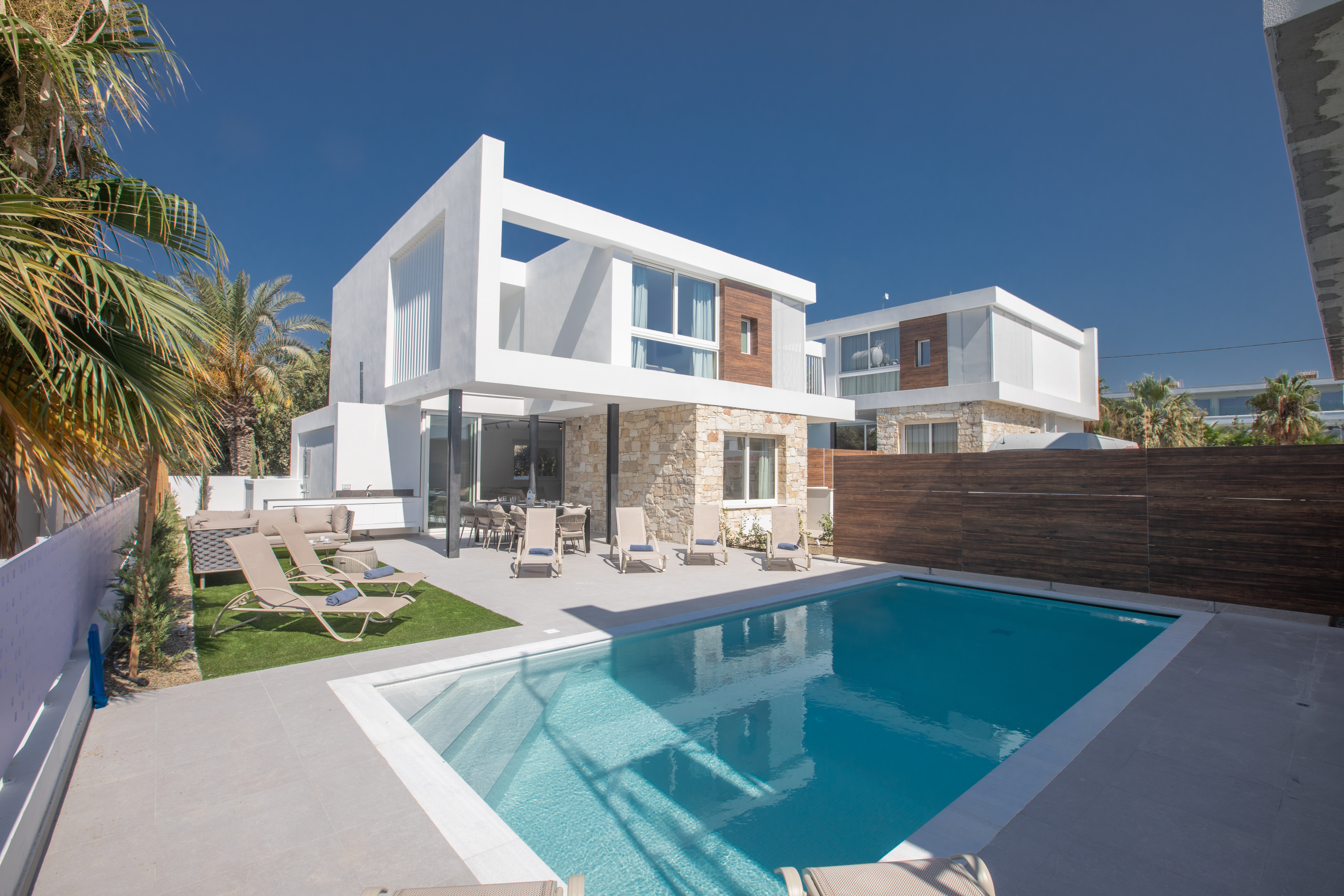 Villa Kiana, Luxury 5BDR Ayia Napa Villa with Pool