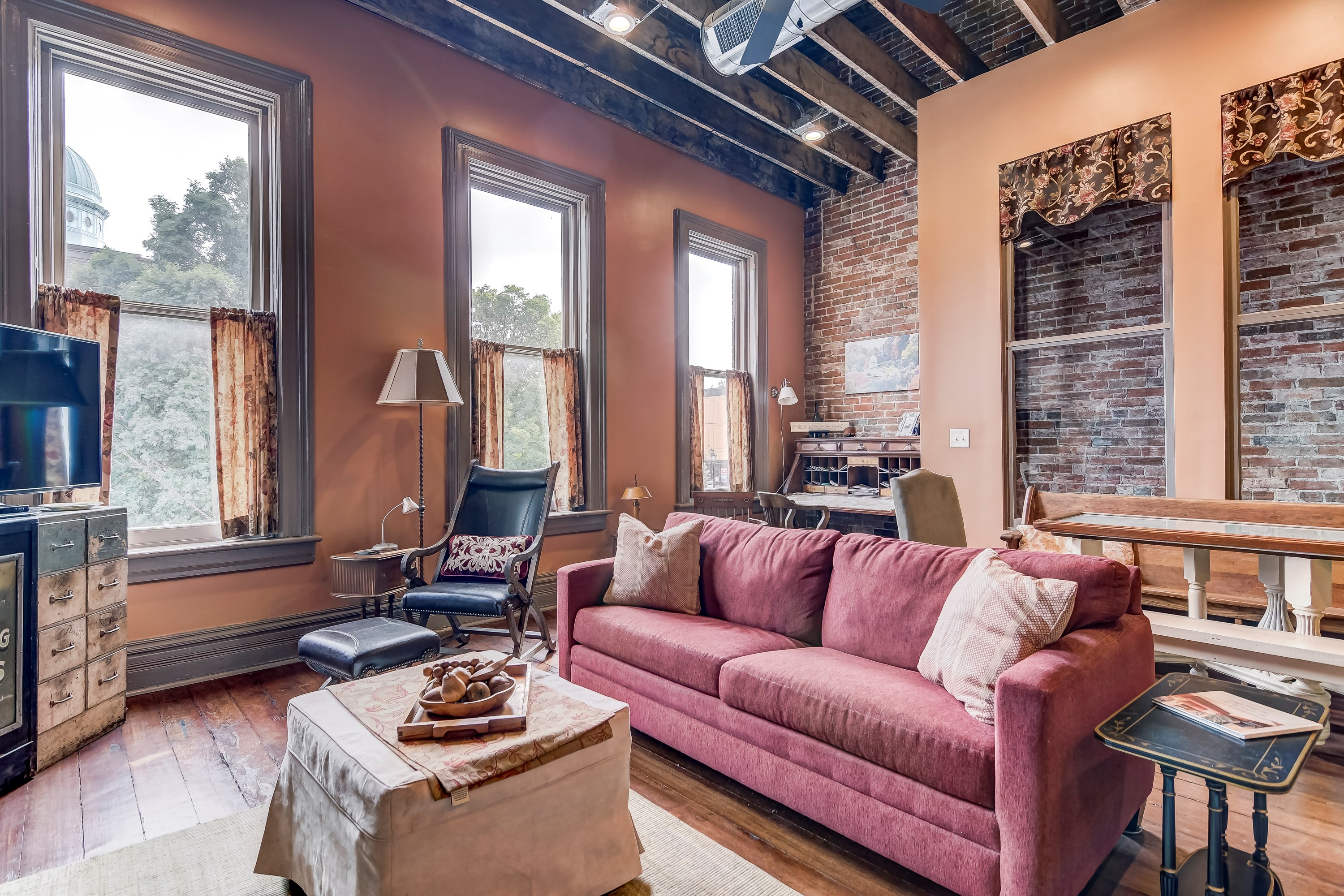 The Loft on the Square in Petersburg Lofts for Rent in Petersburg