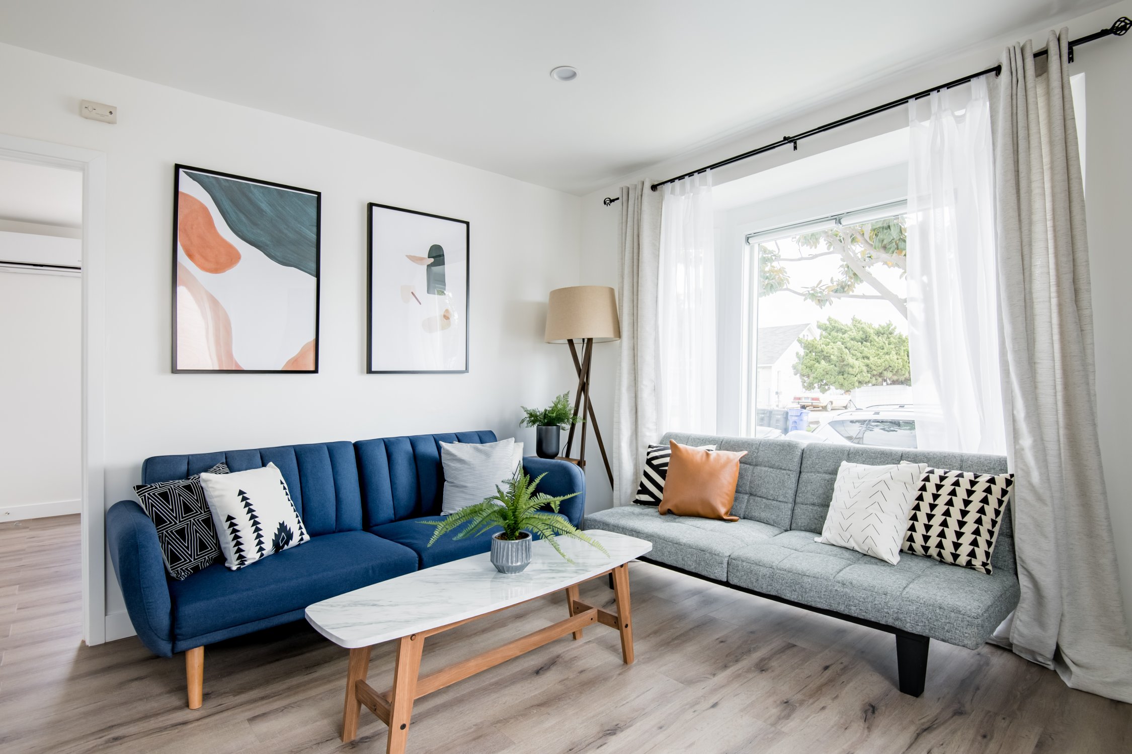 Modern 2 BDR Bungalow near LAX w/ laundry, parking