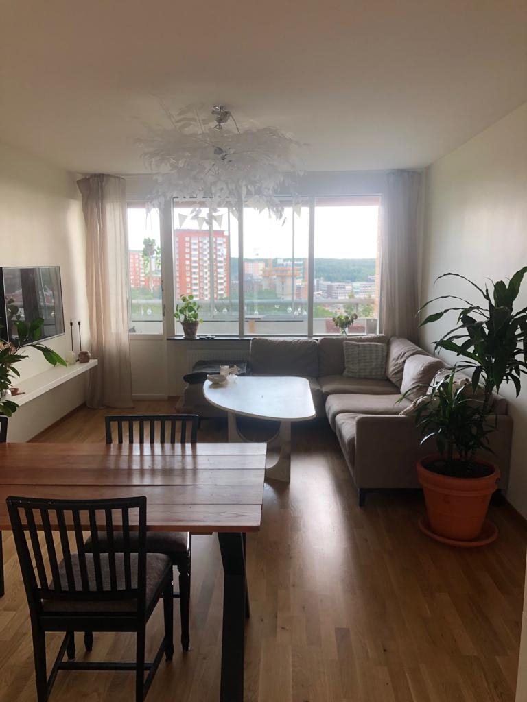 Spacious apartment close to center