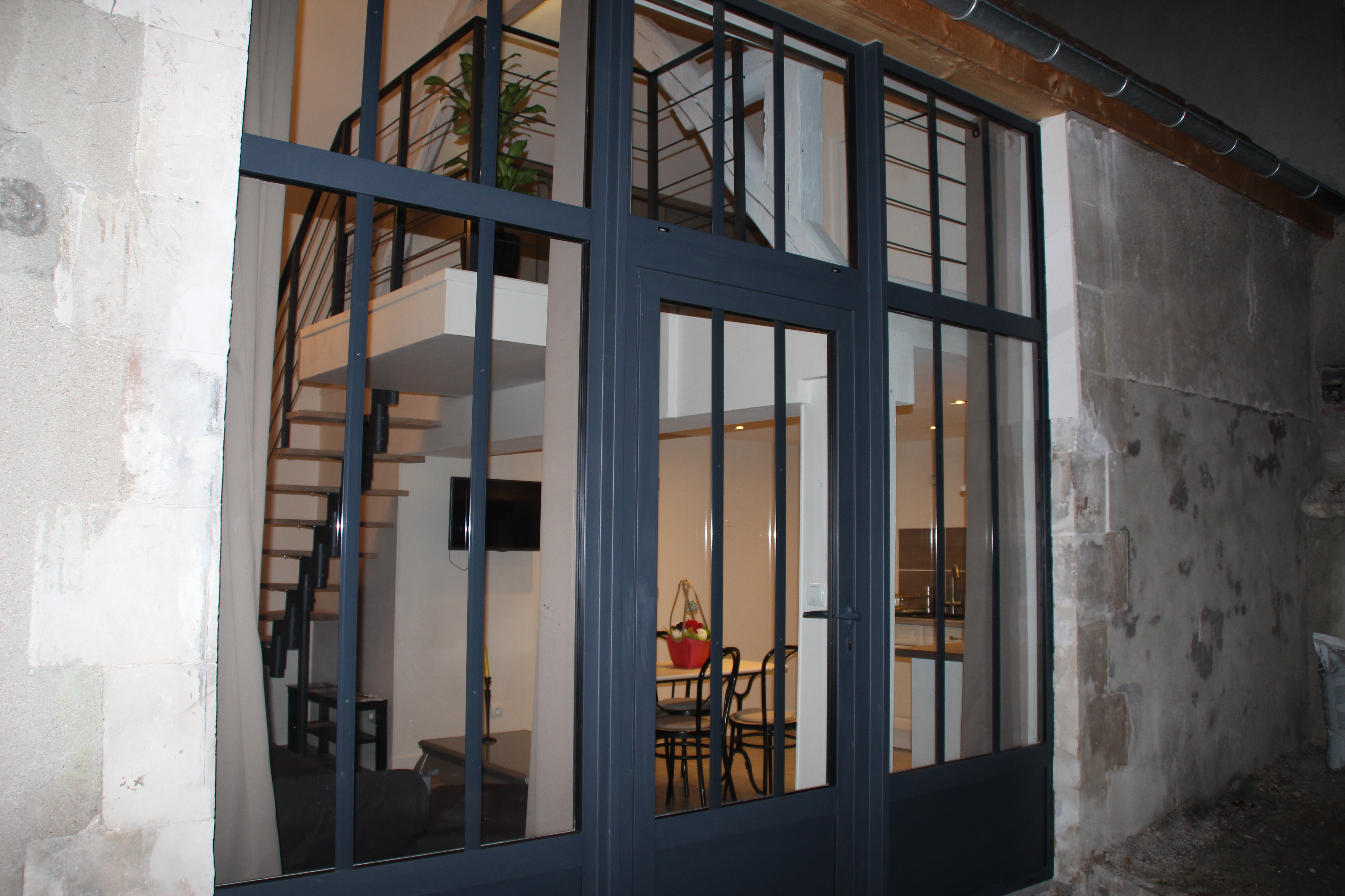 Charming Loft hyper city center.