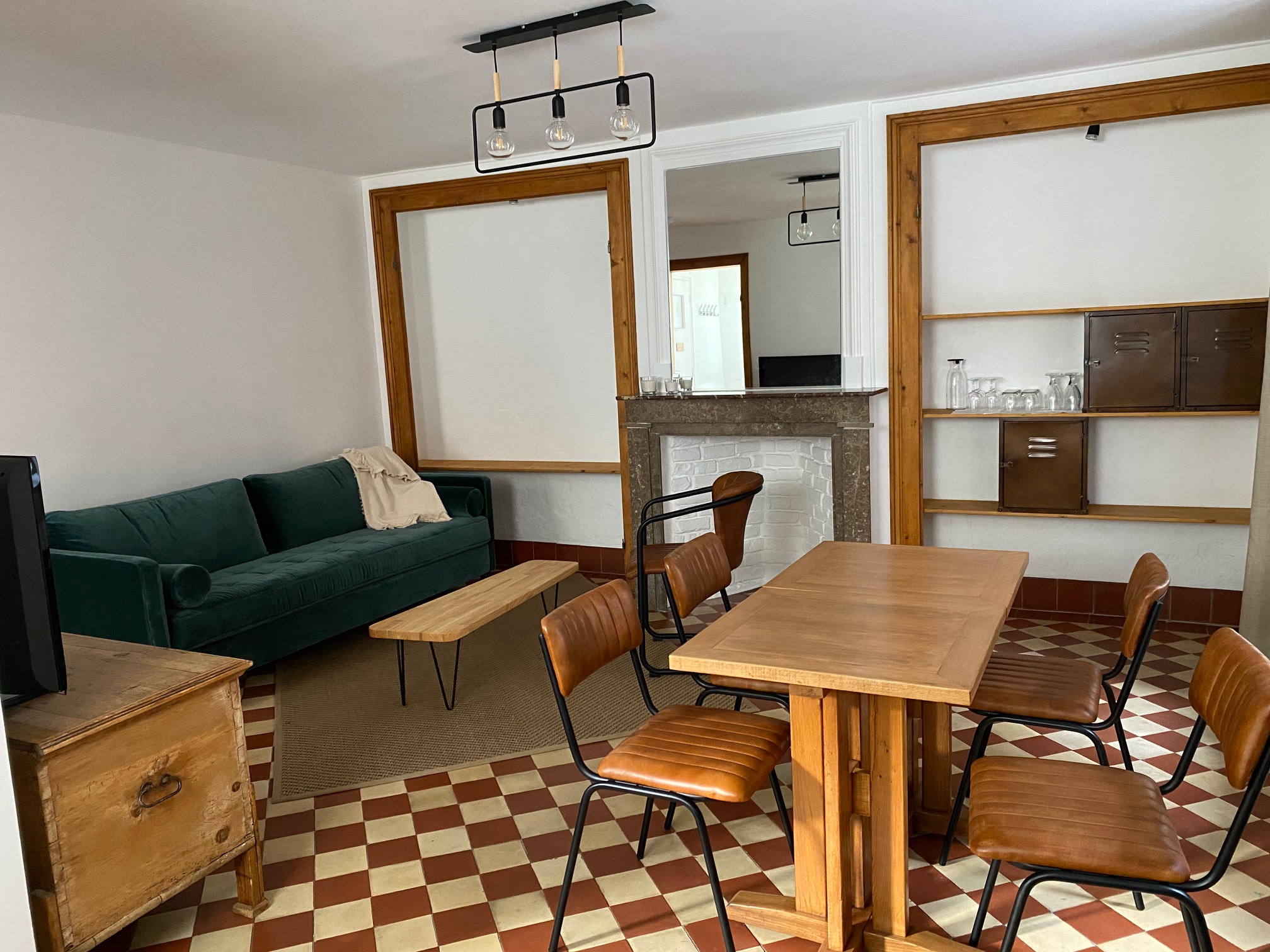 New. Charming apartment 50 m from the beach