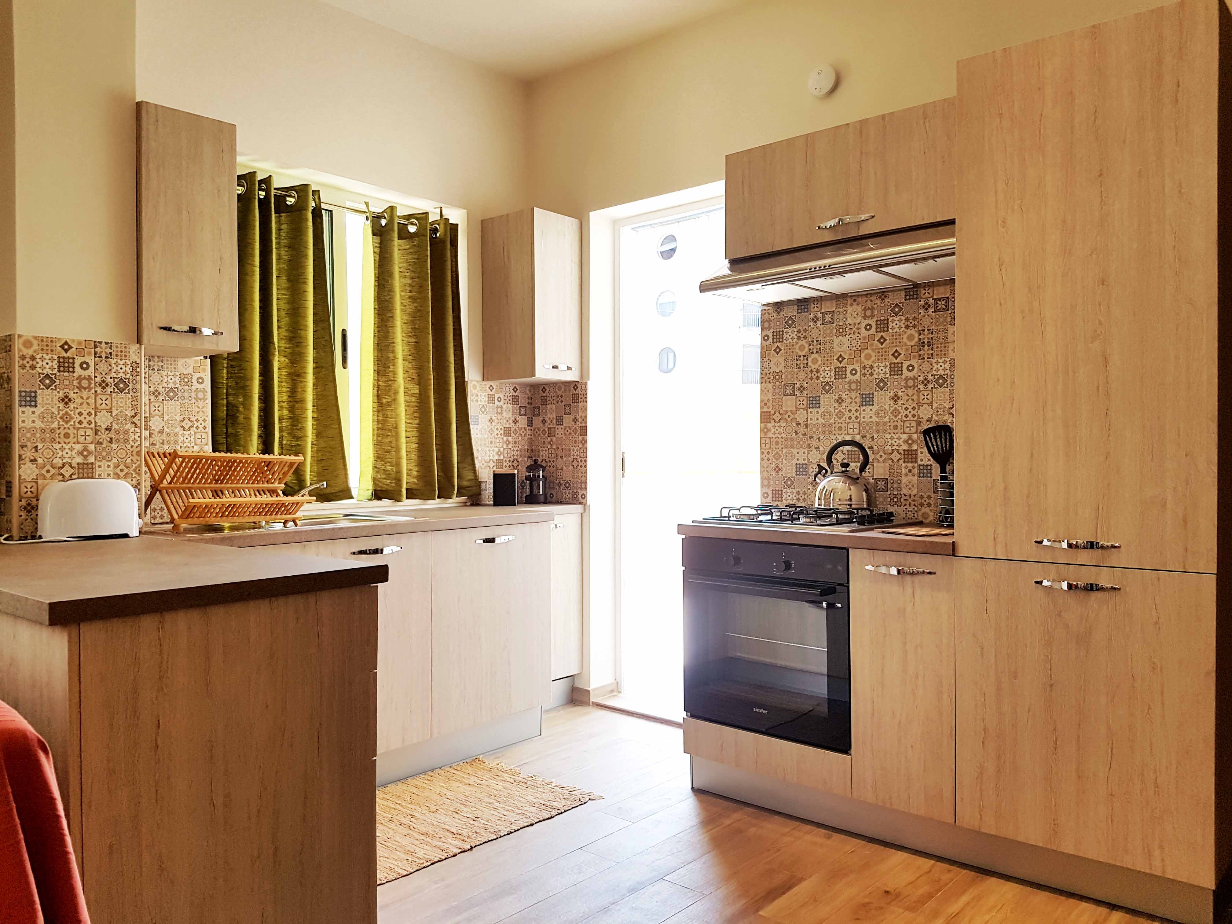 Central cosy flat with private outdoor area