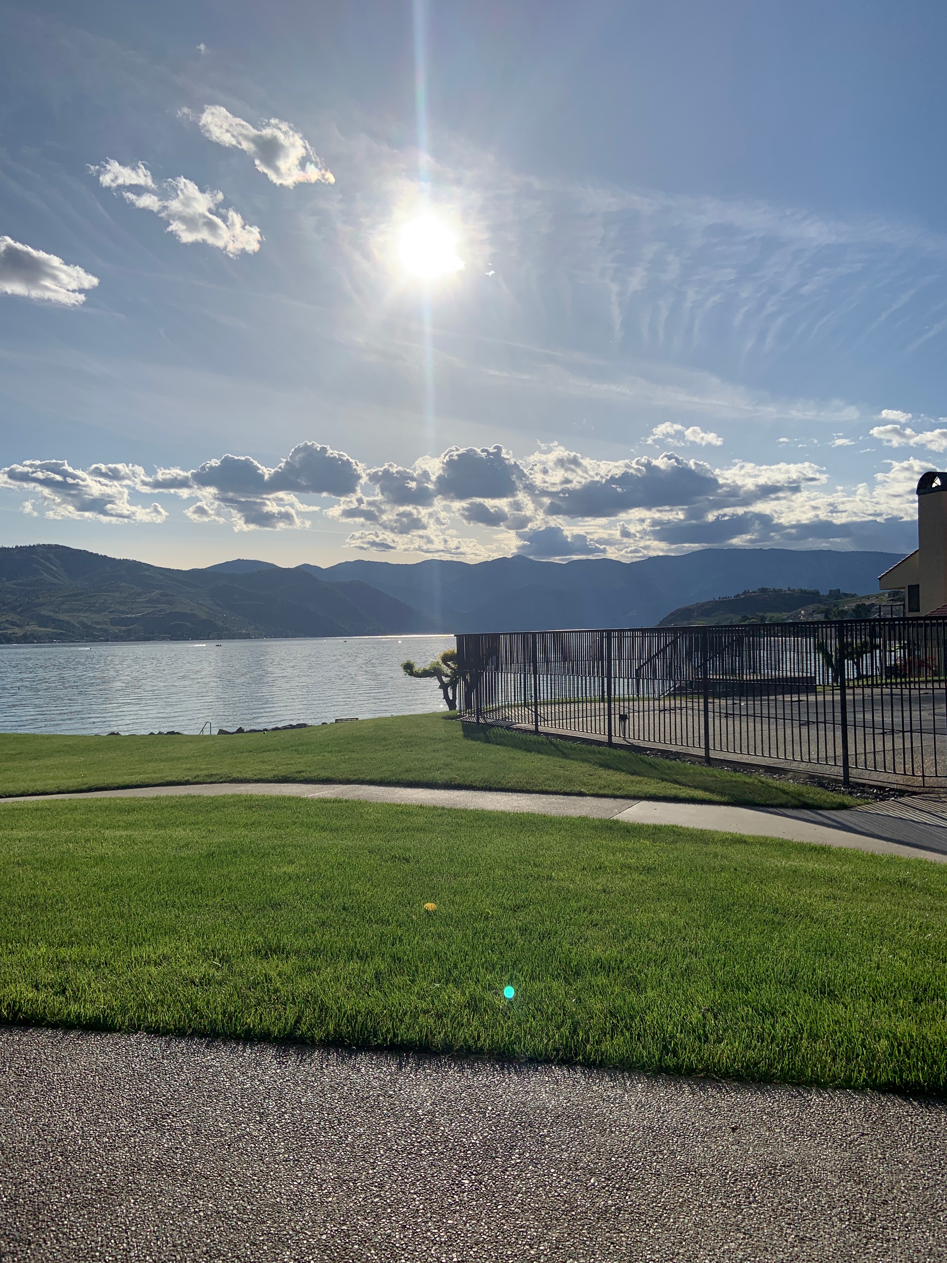 Updated 1 Bedroom Condo in excellent location!
