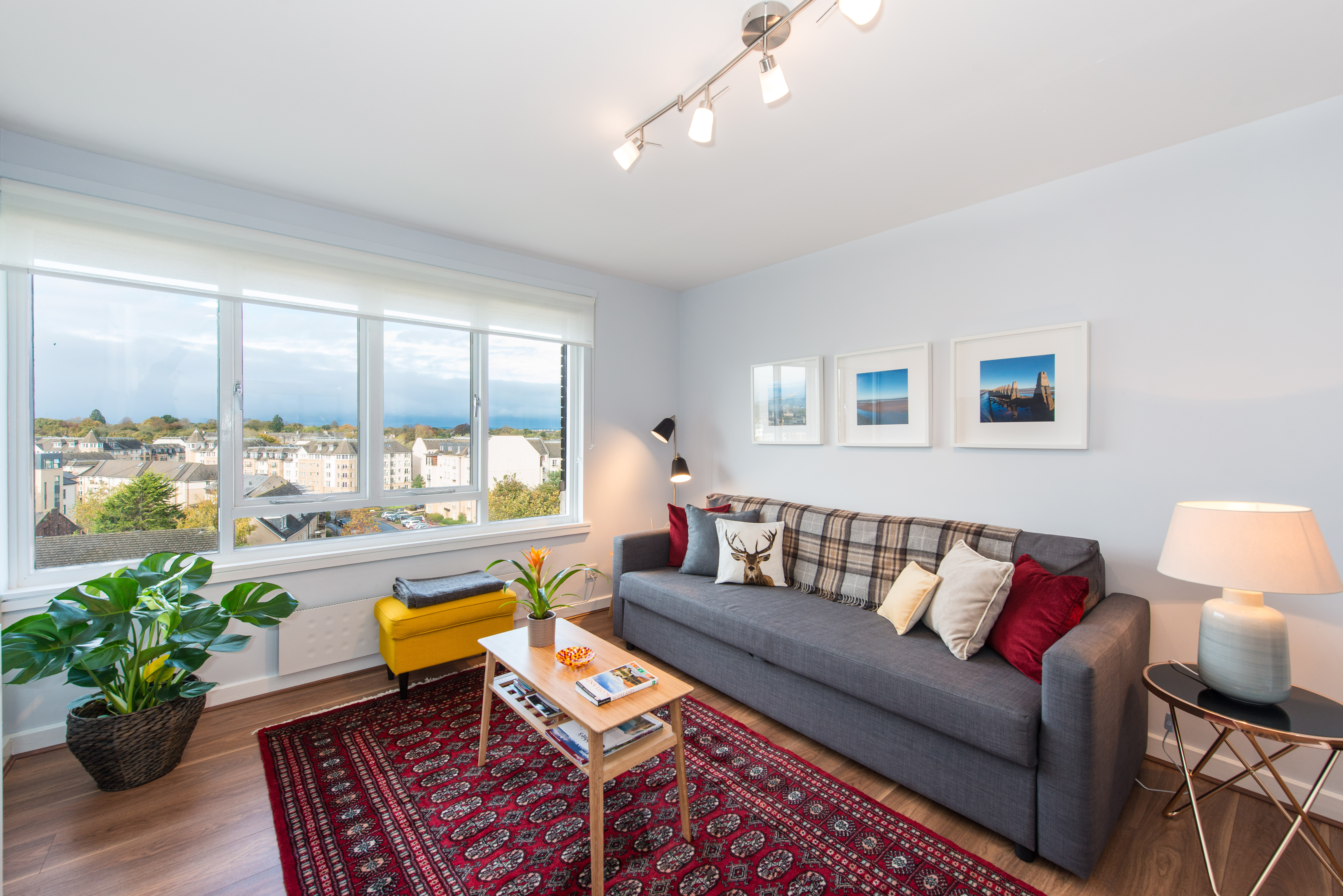 Stylish & Bright Flat•Views•Free Parking•Central in Broughton North and Powderhall, Edinburgh