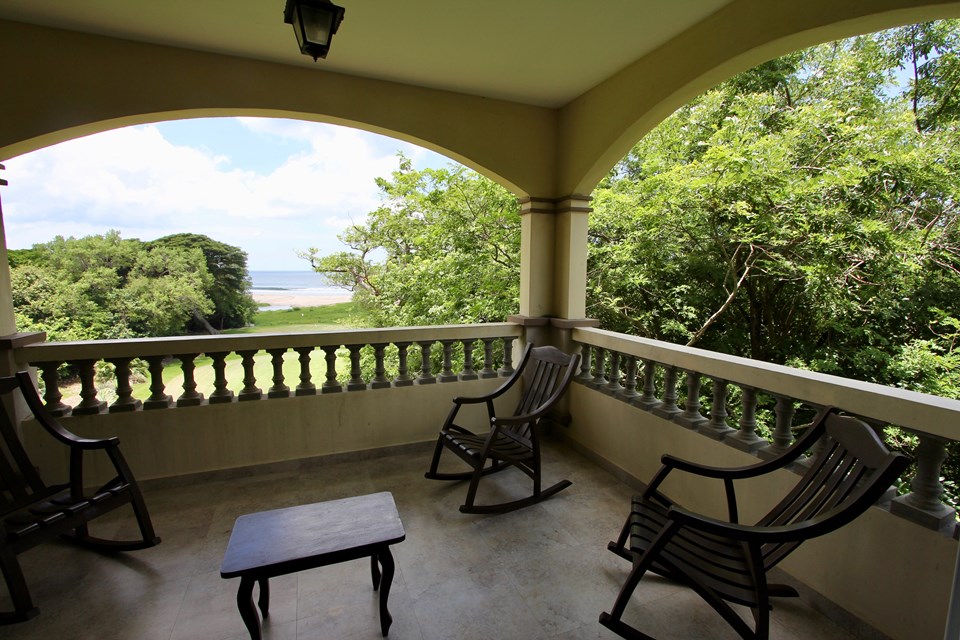 Oceanfront condo at a reduced rental rate