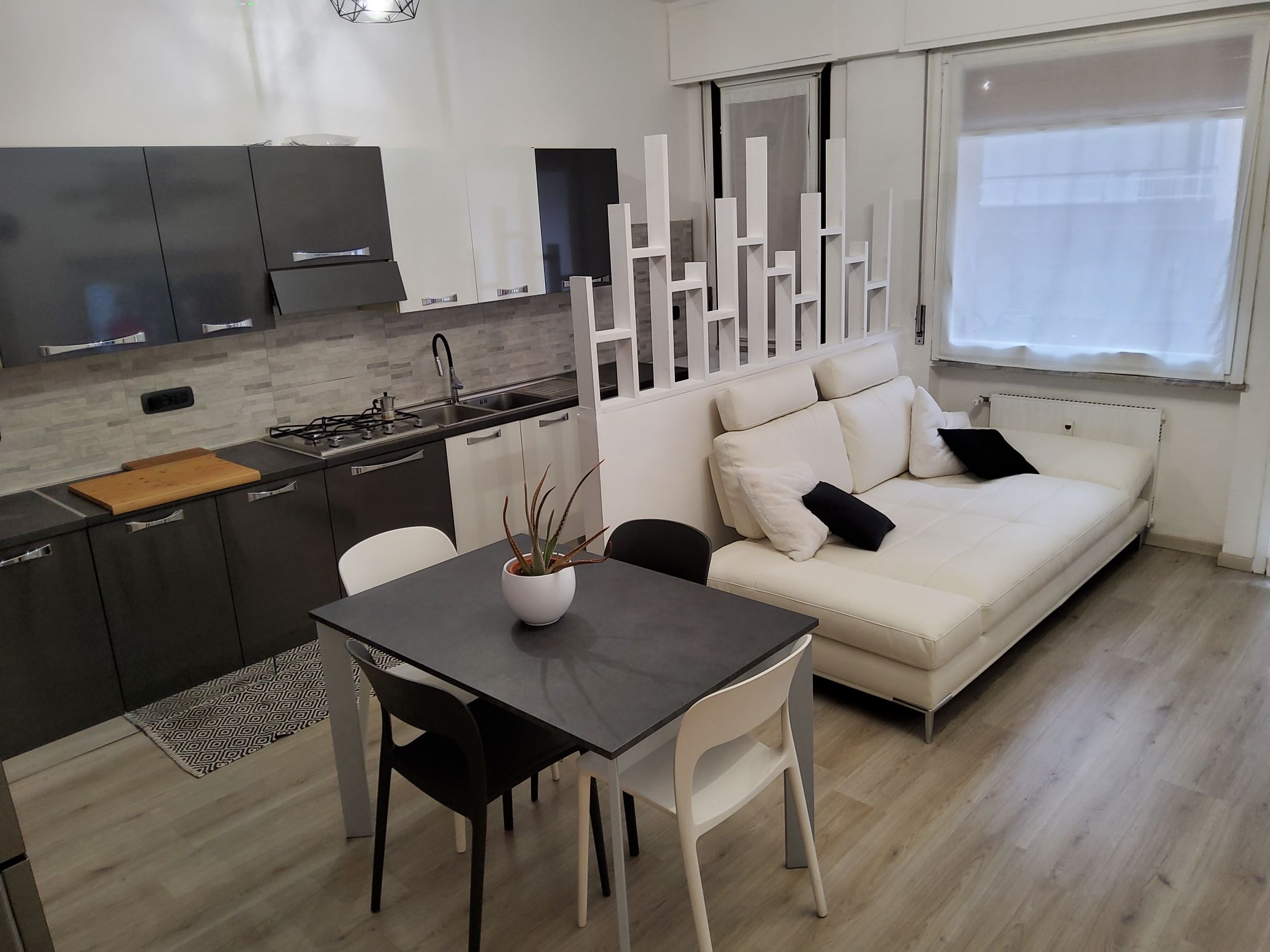 Cali House