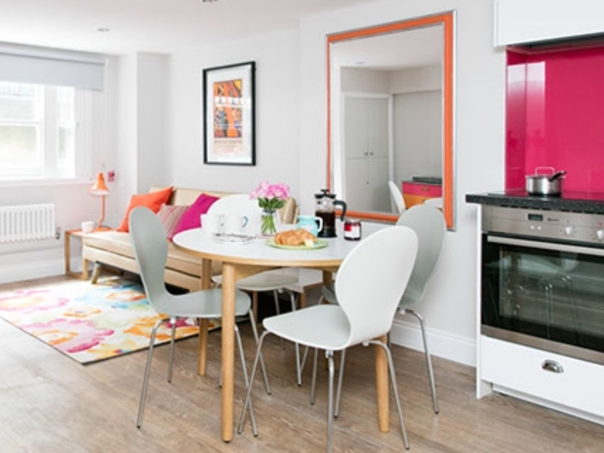 Lovely apartment in the heart of Camden Town.